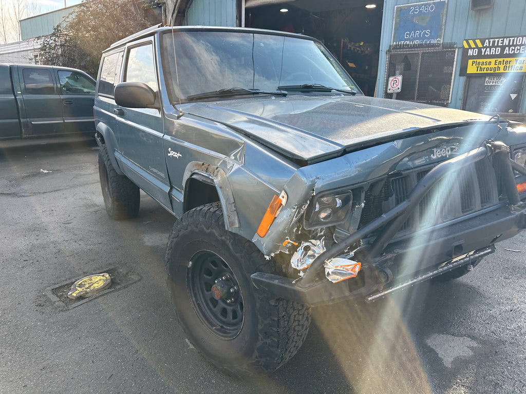 1998 Jeep Cherokee XJ 4.0 – J2513