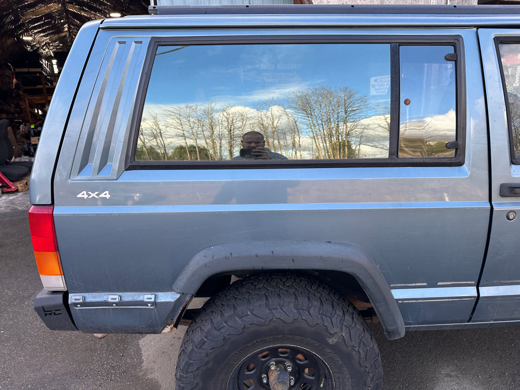 1998 Jeep Cherokee XJ 4.0 – J2513