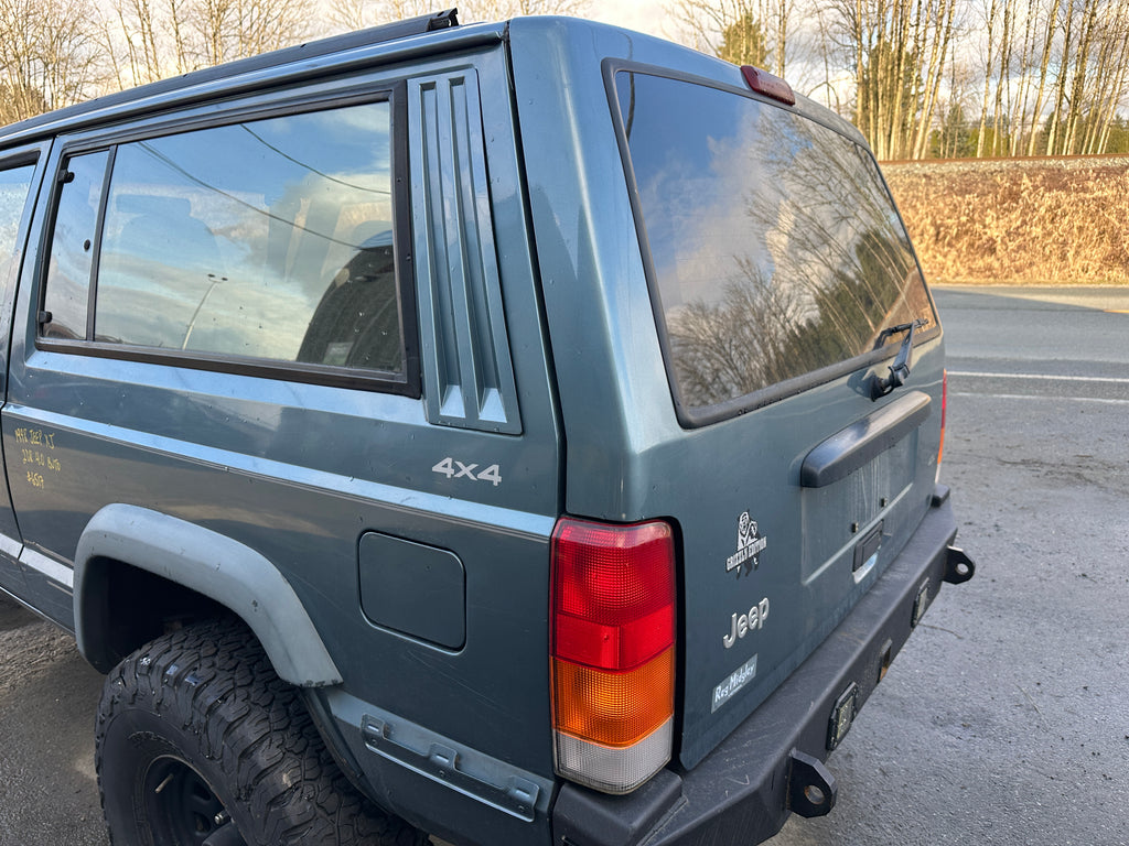 1998 Jeep Cherokee XJ 4.0 – J2513