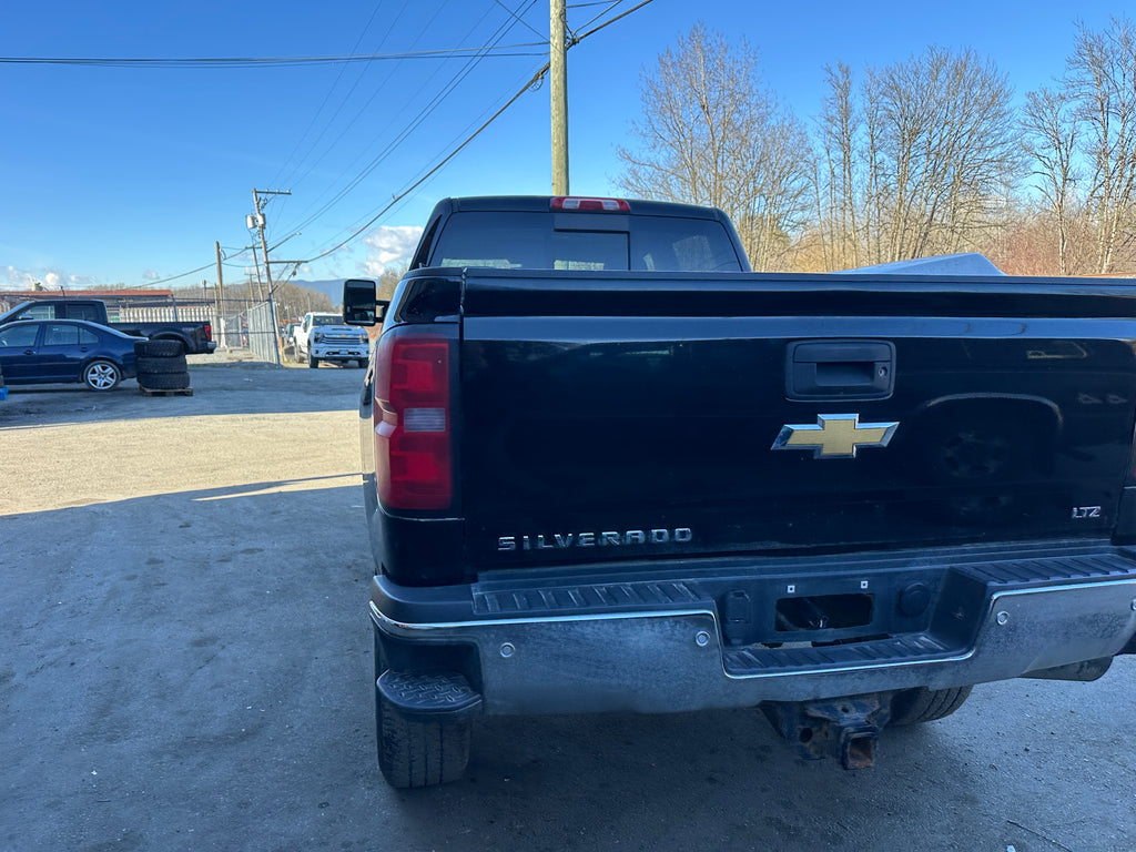 2015 Chevrolet Silverado 3500 6.6L LML – C2508