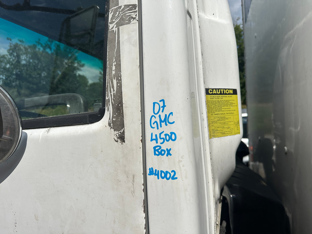 2007 GMC W4 Cab Chassis – G2521