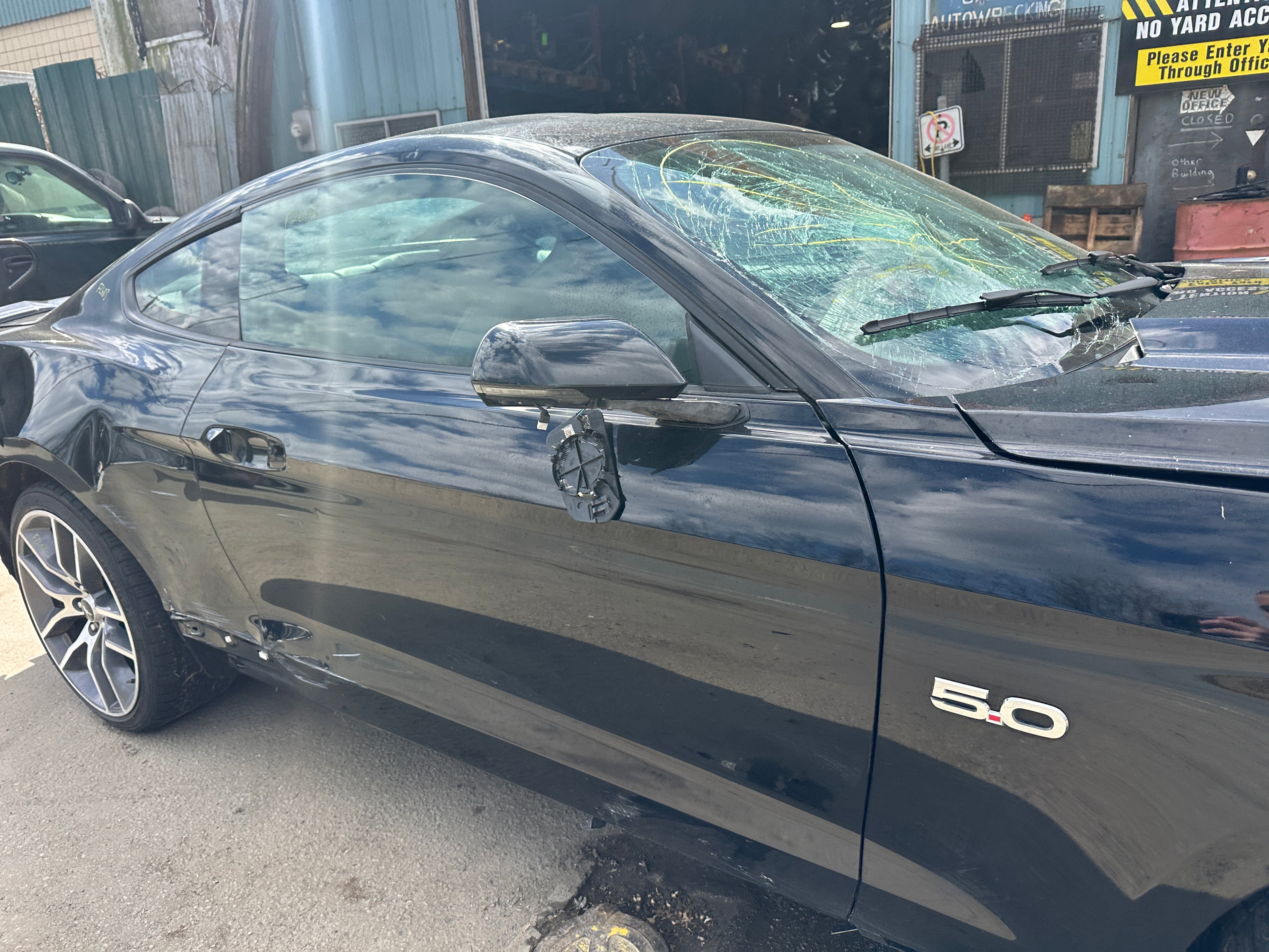 2015 Ford Mustang GT 5.0 – F2603