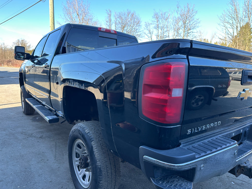 2015 Chevrolet Silverado 3500 6.6L LML – C2508