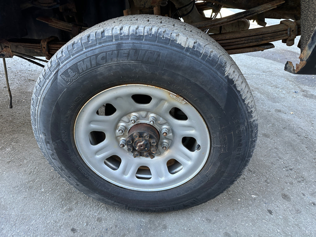 2015 Chevrolet Silverado 3500 6.6L LML – C2508