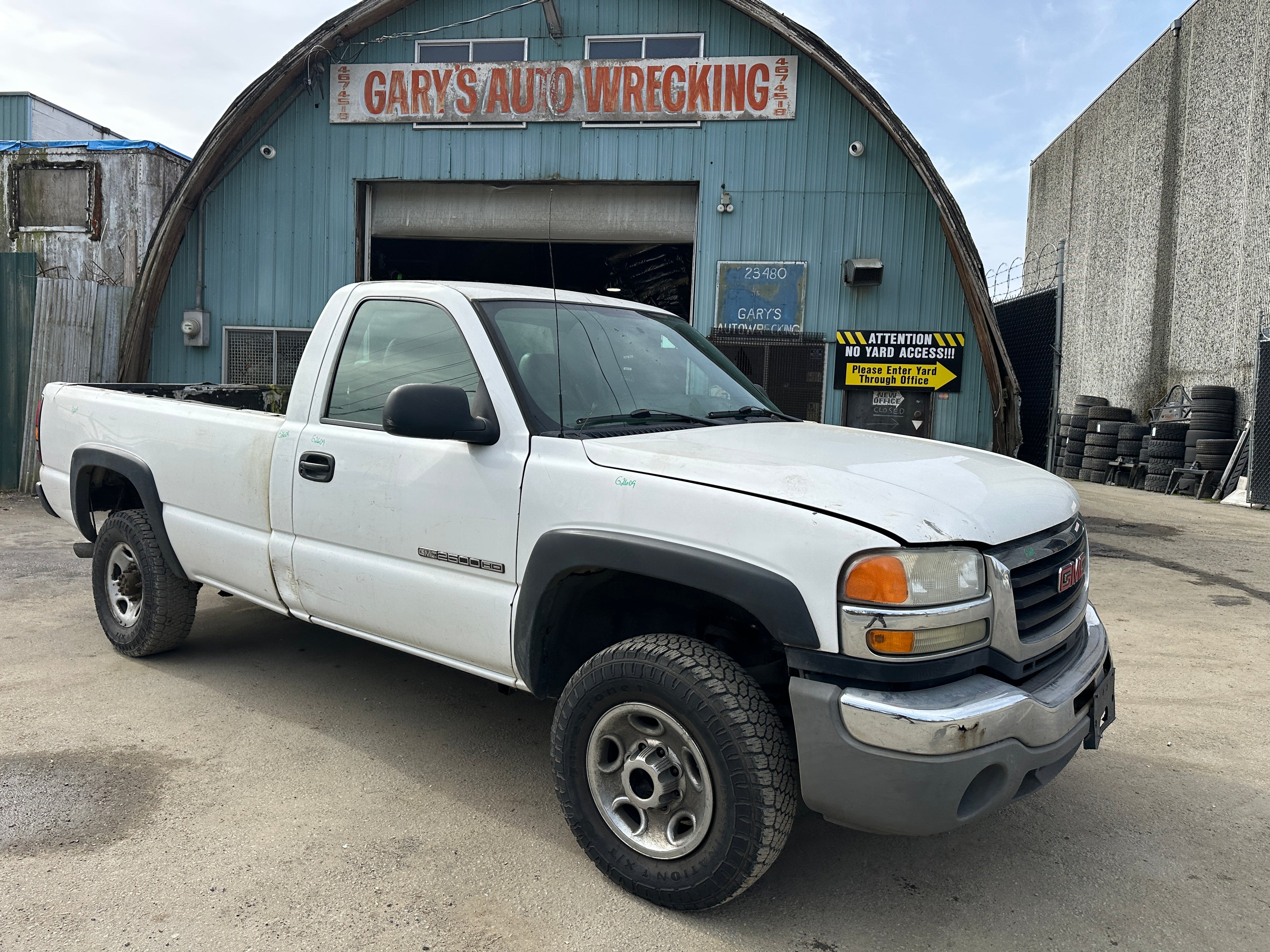 2006 GMC Sierra C2500HD 6.0 – G2609