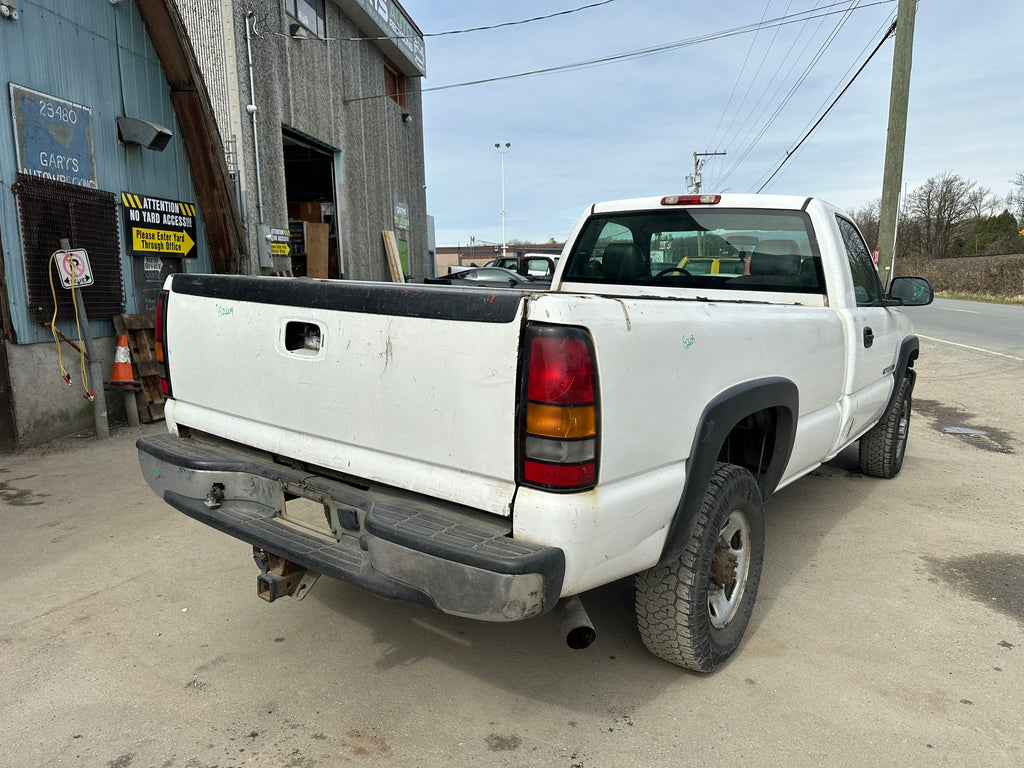 2006 GMC Sierra C2500HD 6.0 – G2609