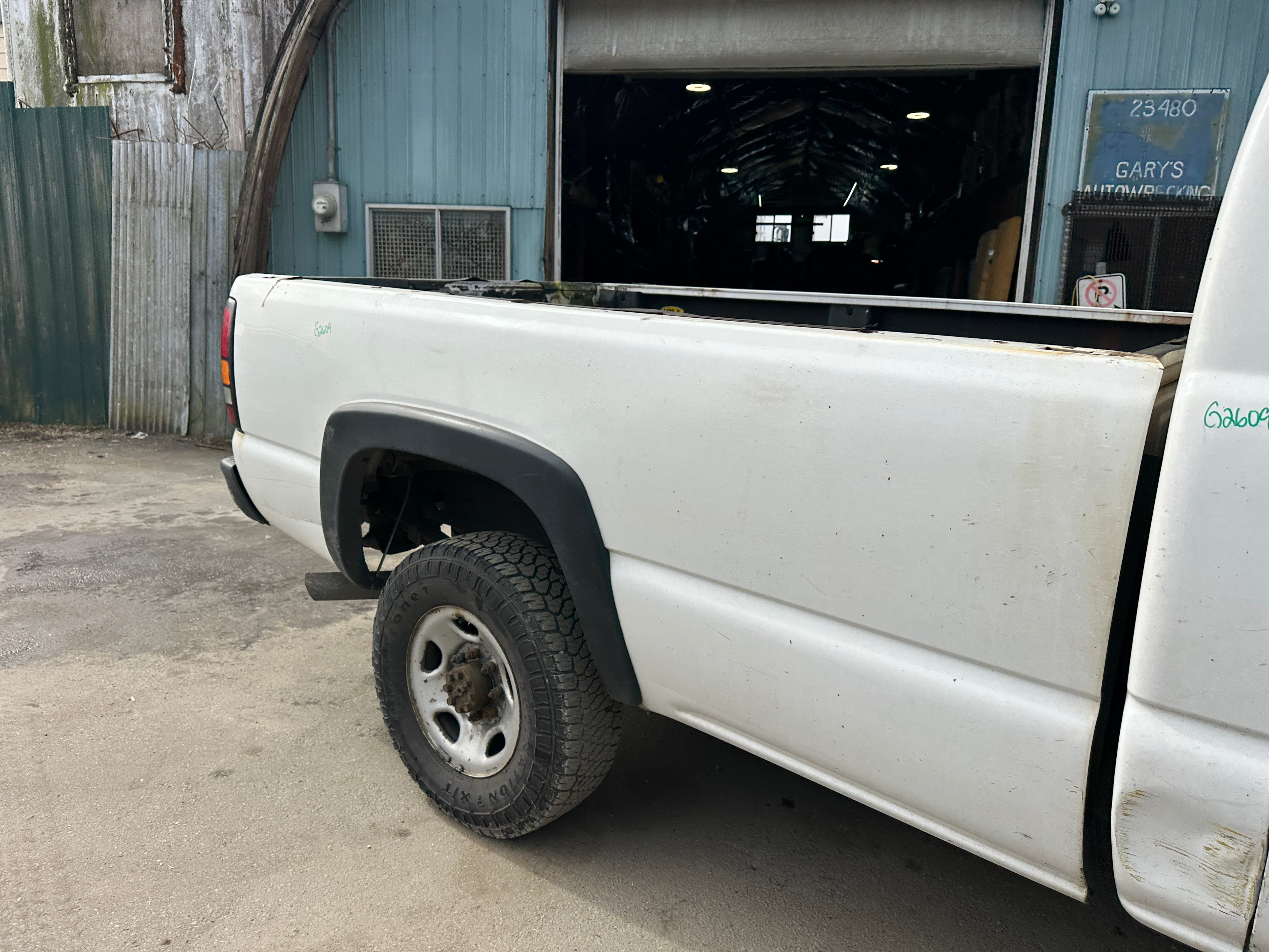 2006 GMC Sierra C2500HD 6.0 – G2609