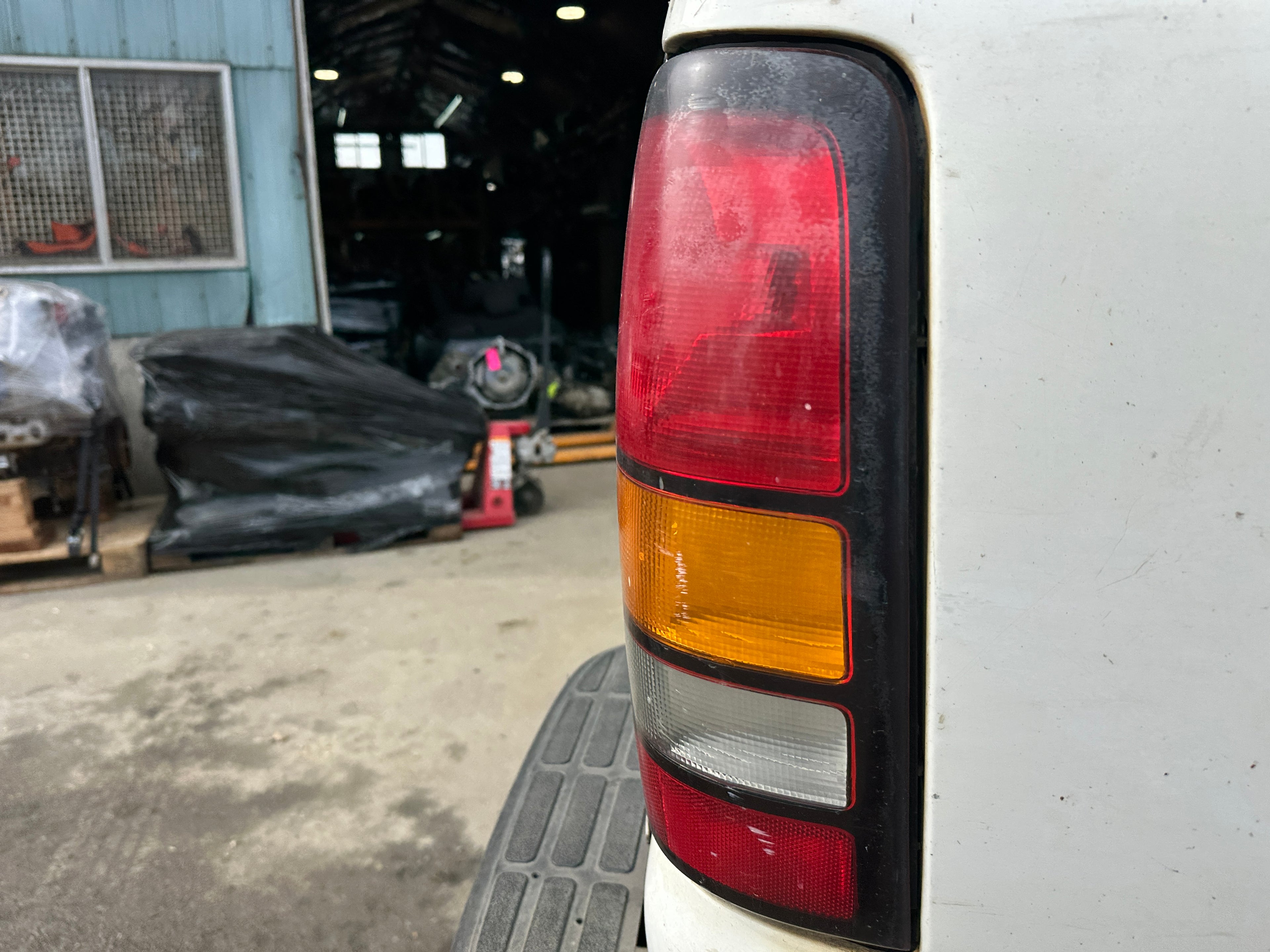 2006 GMC Sierra C2500HD 6.0 – G2609