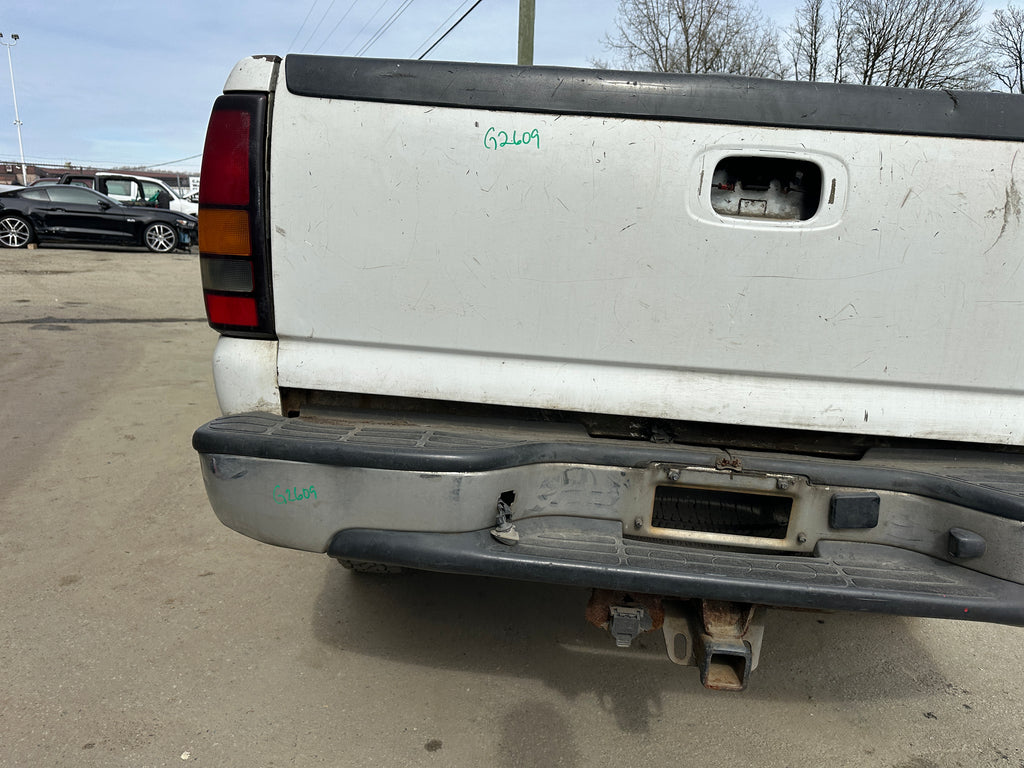 2006 GMC Sierra C2500HD 6.0 – G2609
