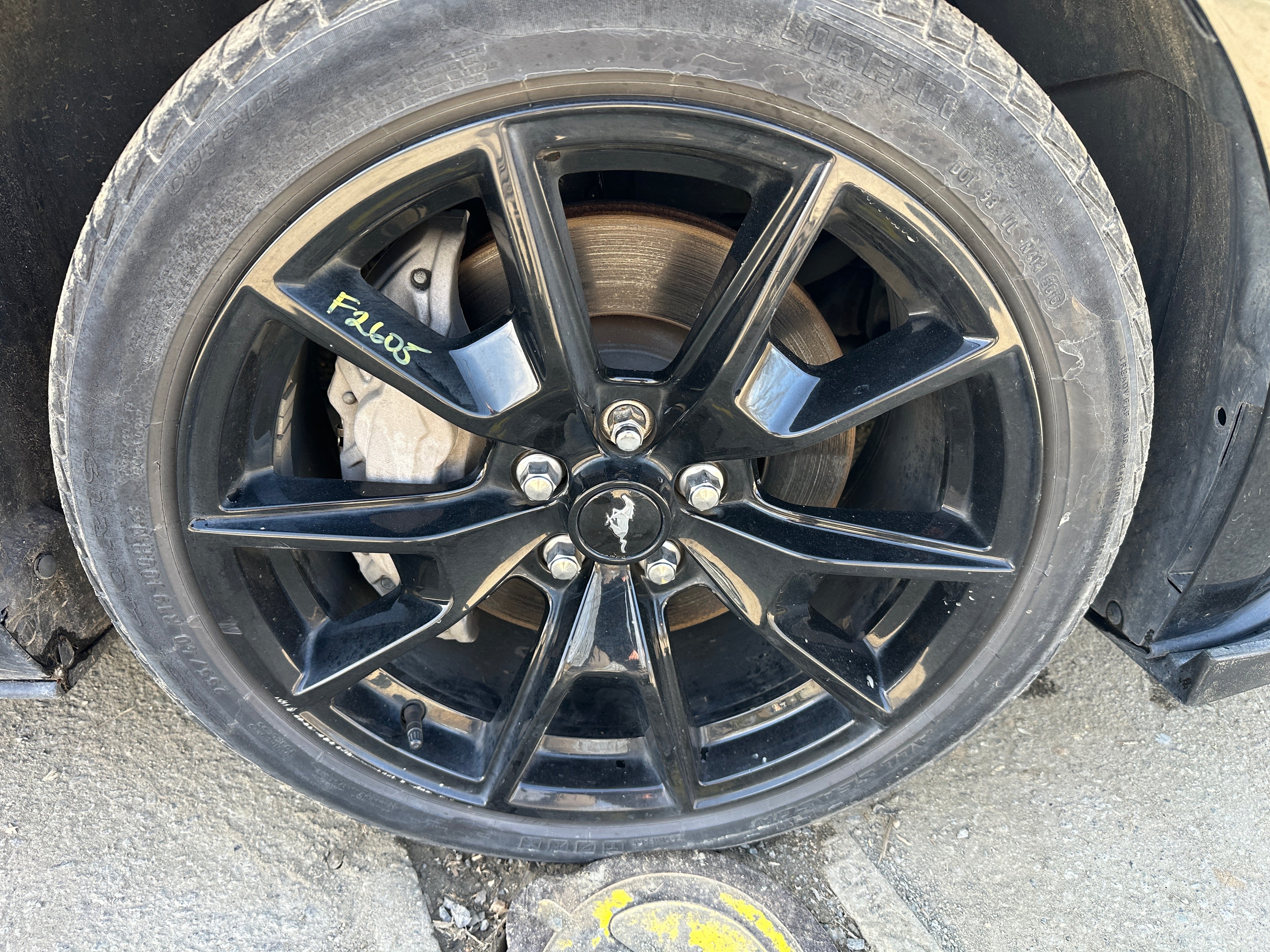 2017 Ford Mustang GT 5.0 – F2605