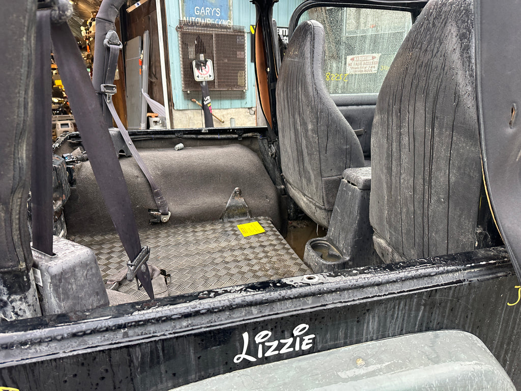 2002 Jeep Wrangler TJ 2.5 – J2558