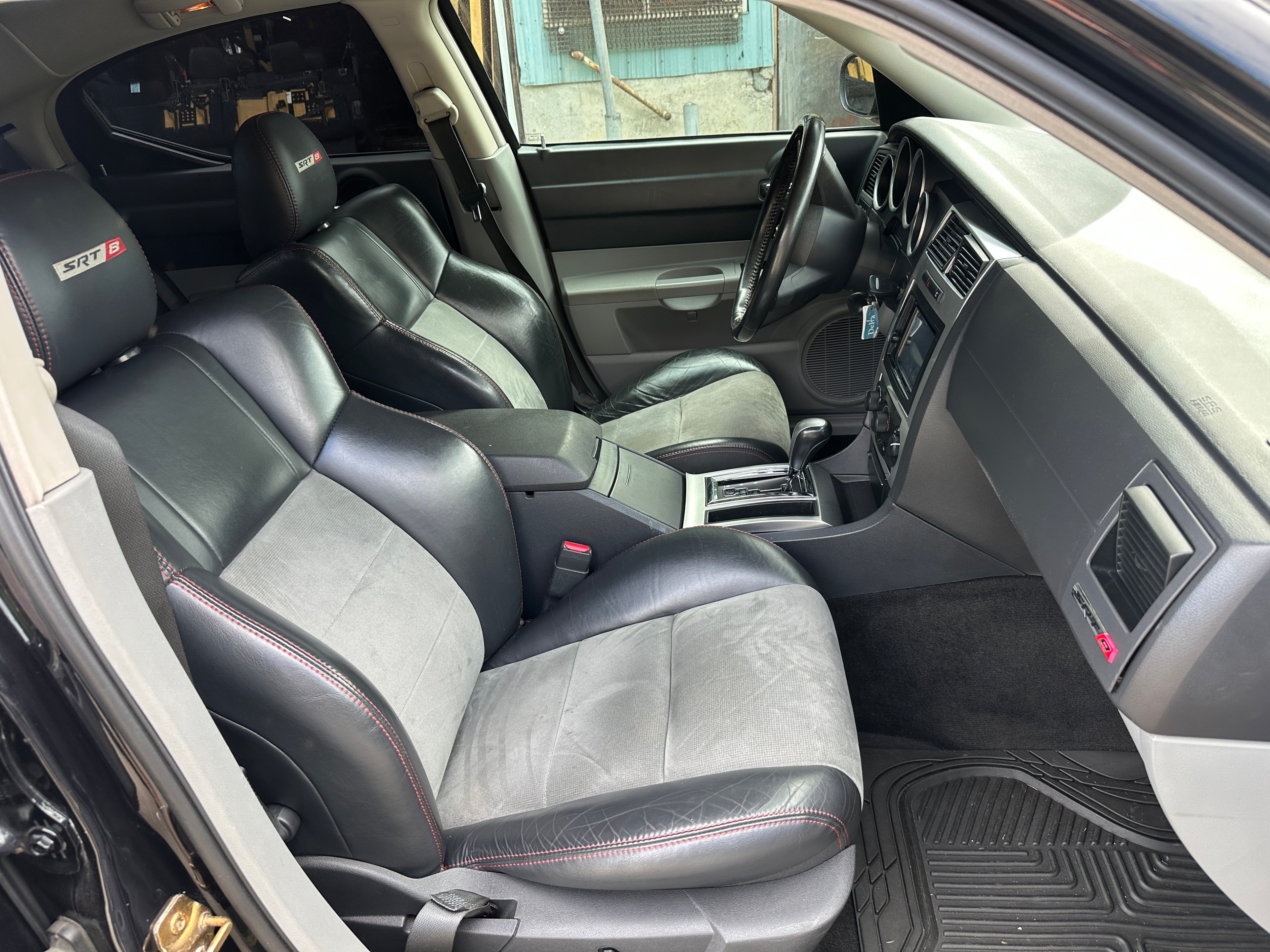 2006 Dodge Charger SRT-8 – D2502