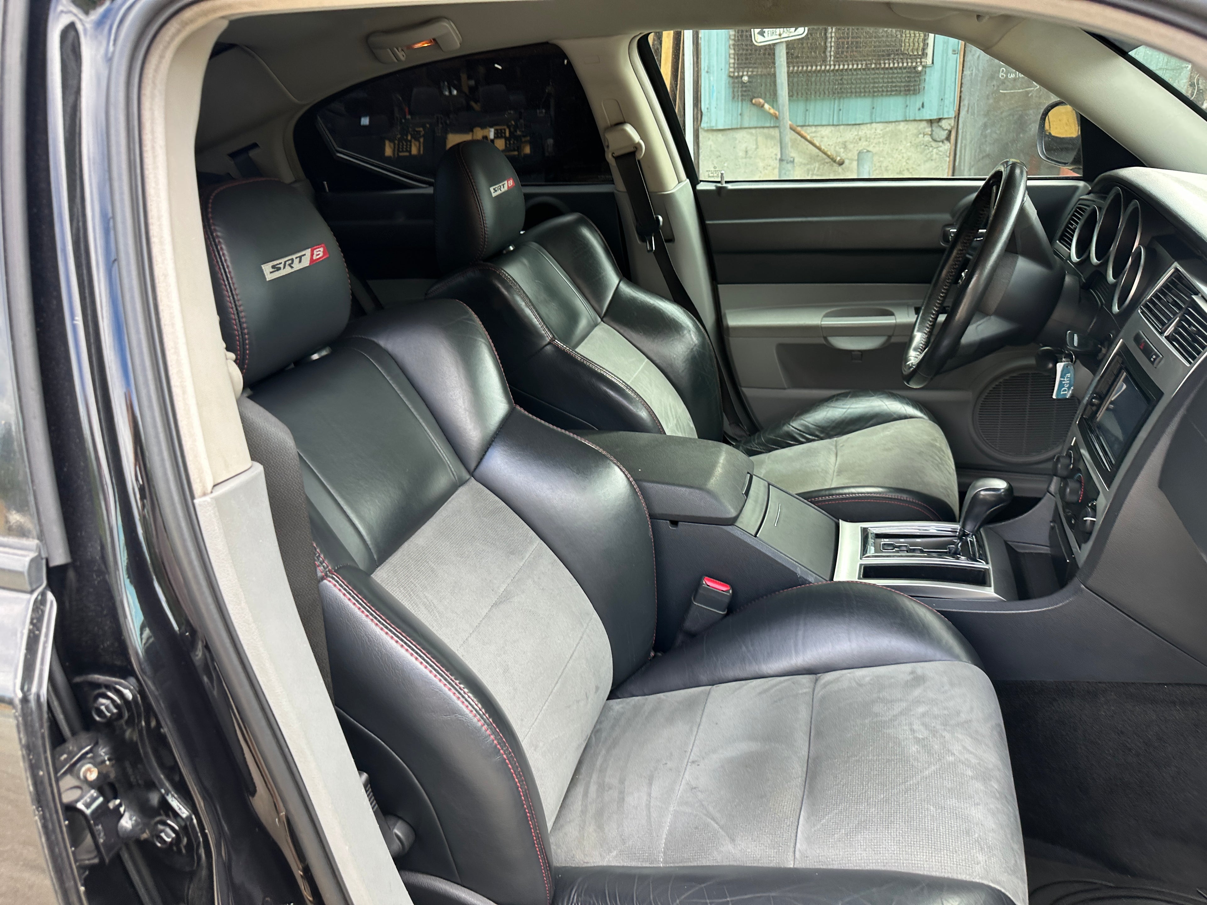 2006 Dodge Charger SRT-8 – D2502