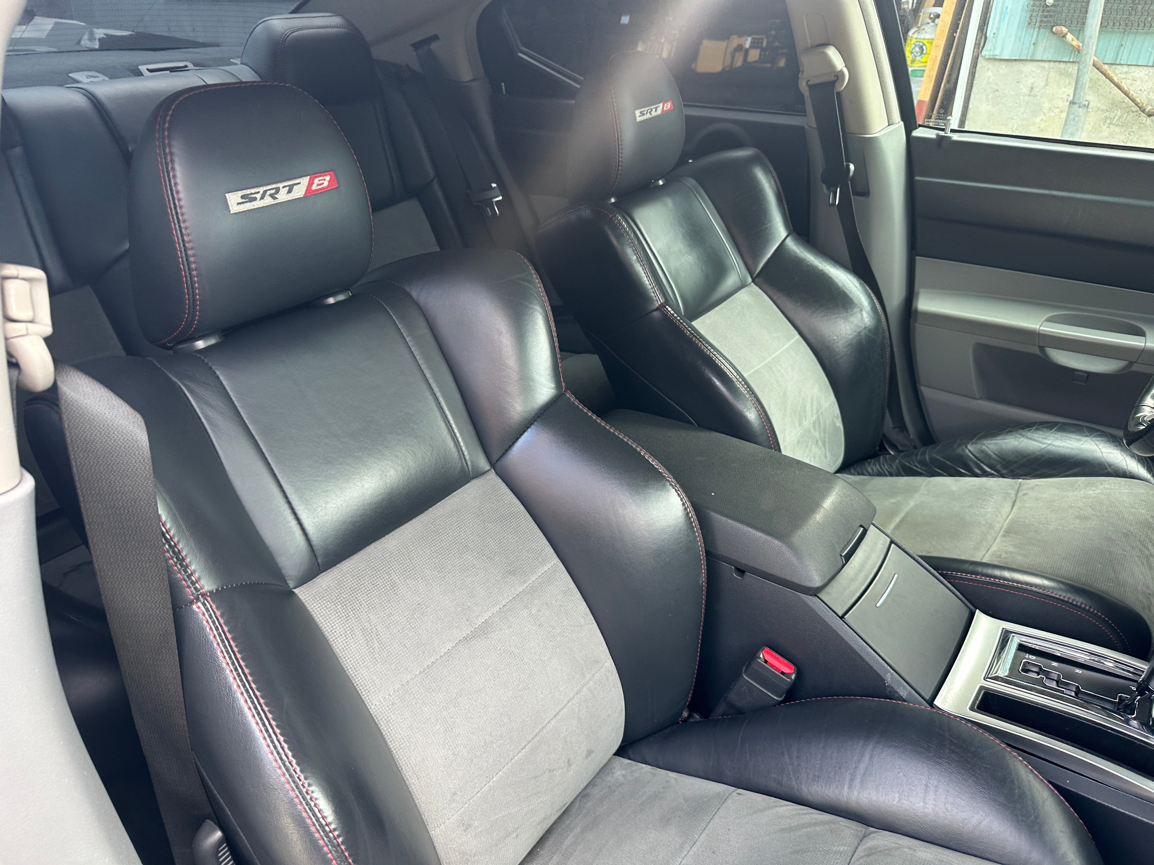 2006 Dodge Charger SRT-8 – D2502