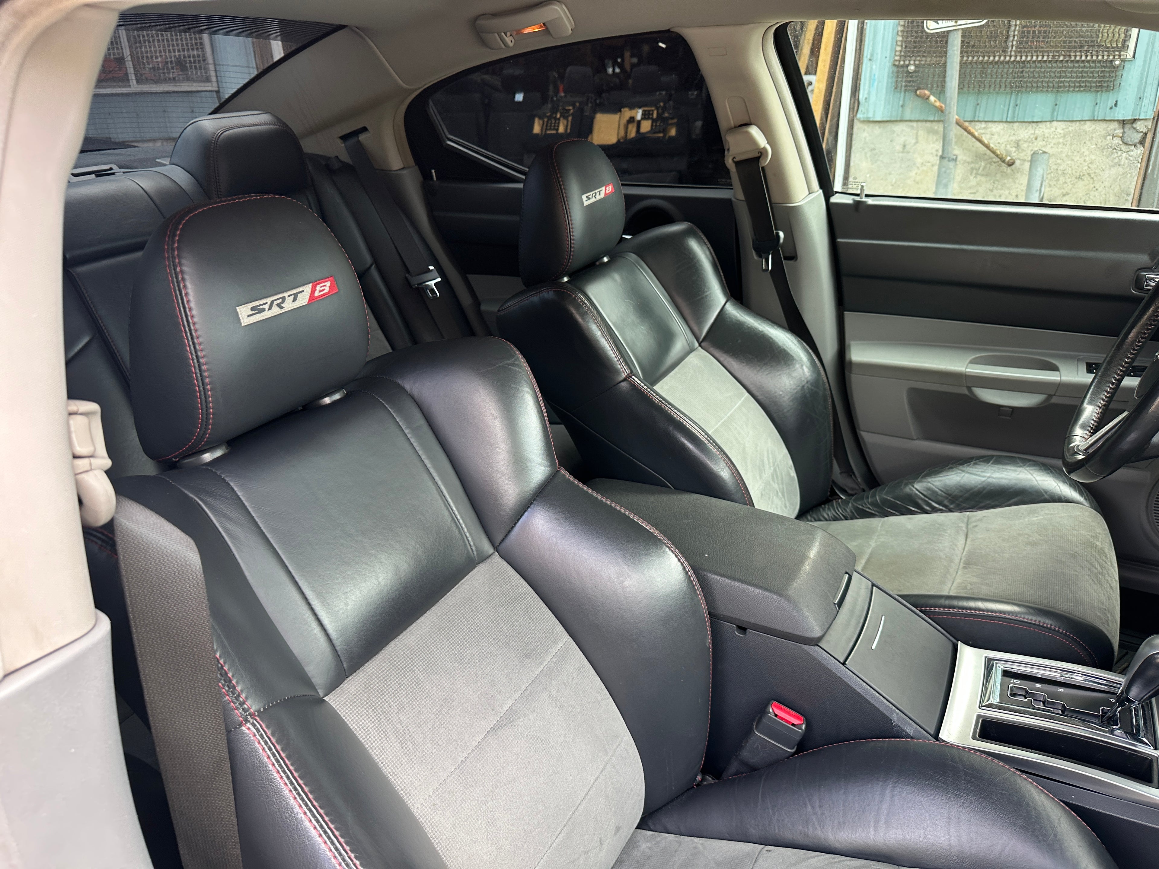 2006 Dodge Charger SRT-8 – D2502