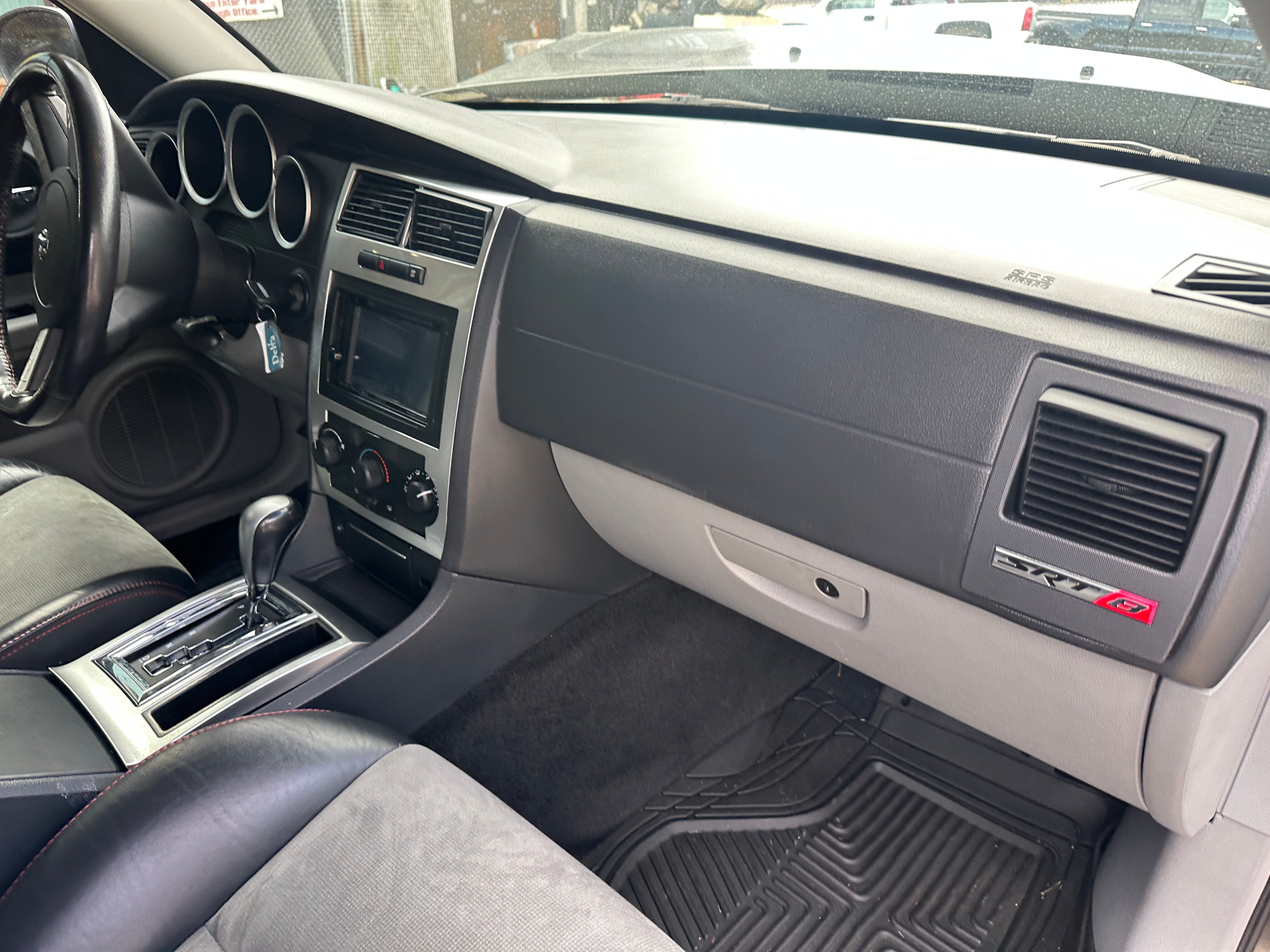 2006 Dodge Charger SRT-8 – D2502