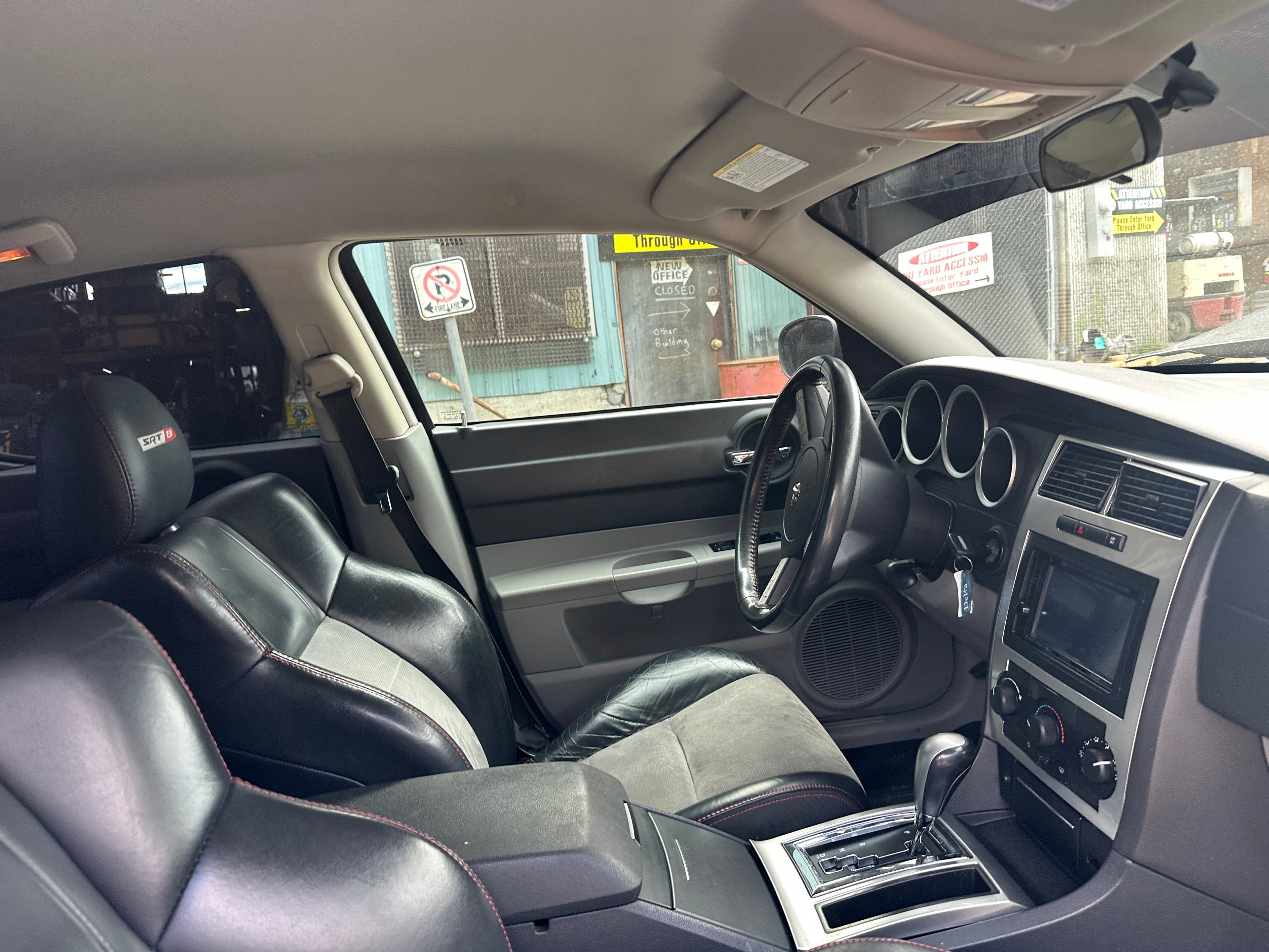 2006 Dodge Charger SRT-8 – D2502