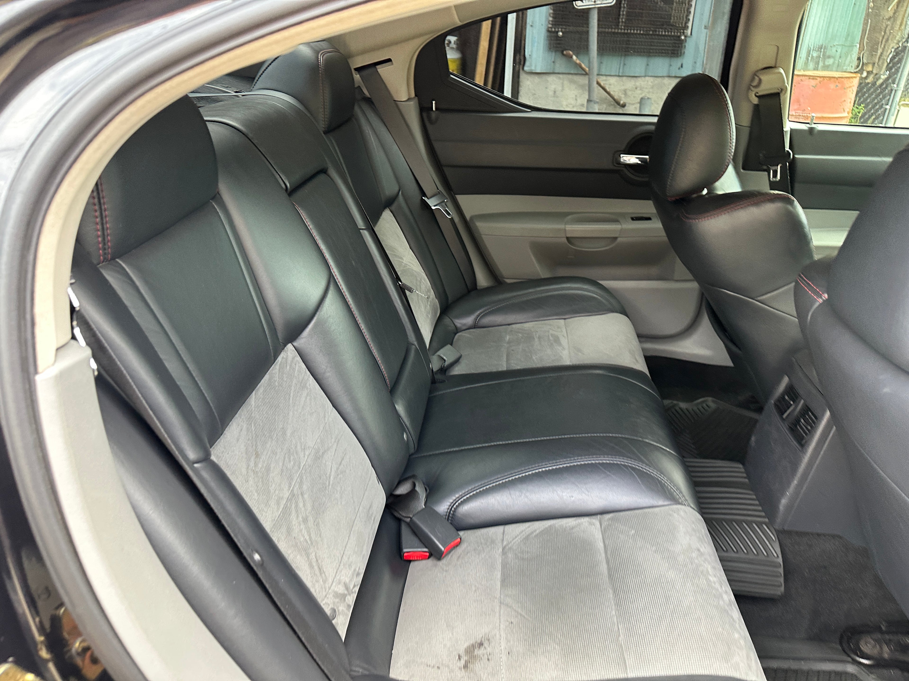 2006 Dodge Charger SRT-8 – D2502