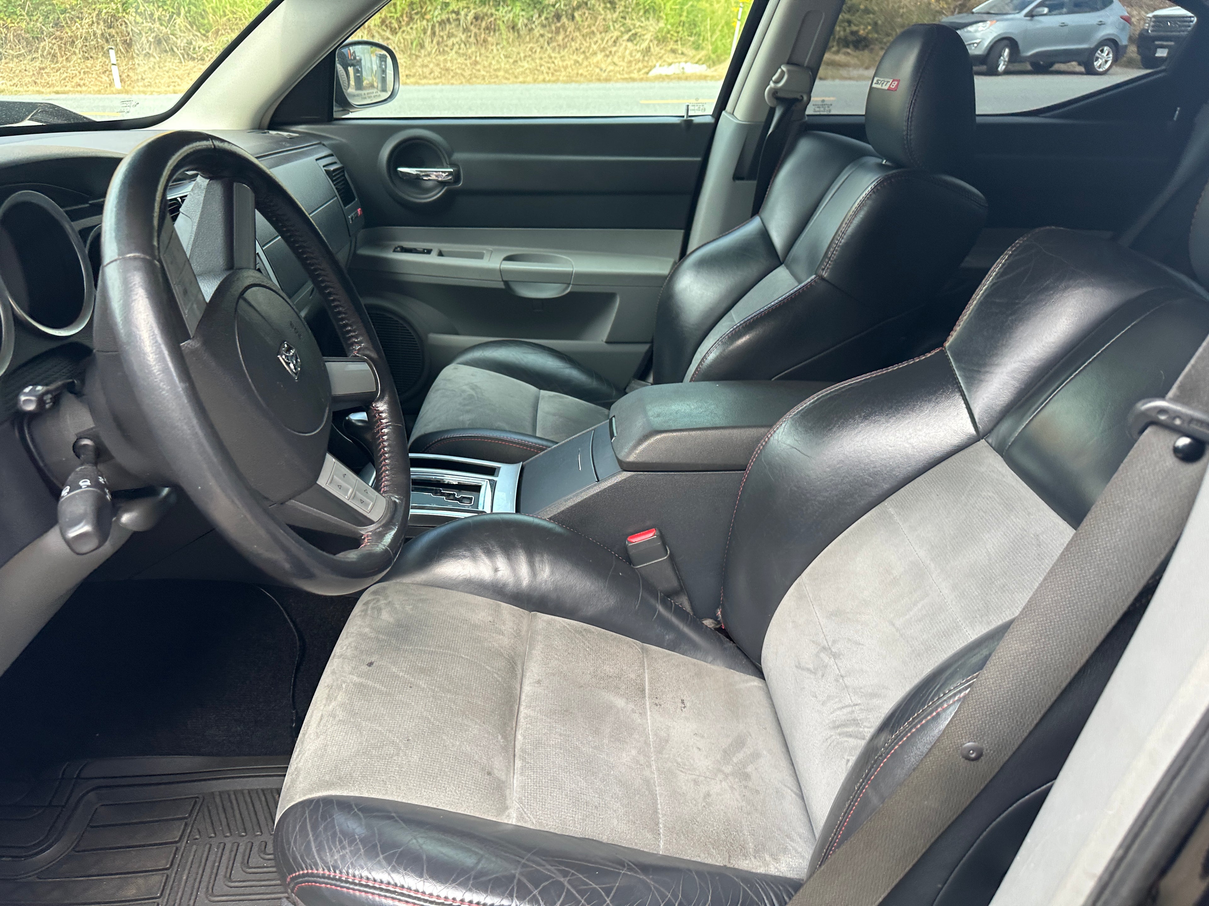 2006 Dodge Charger SRT-8 – D2502