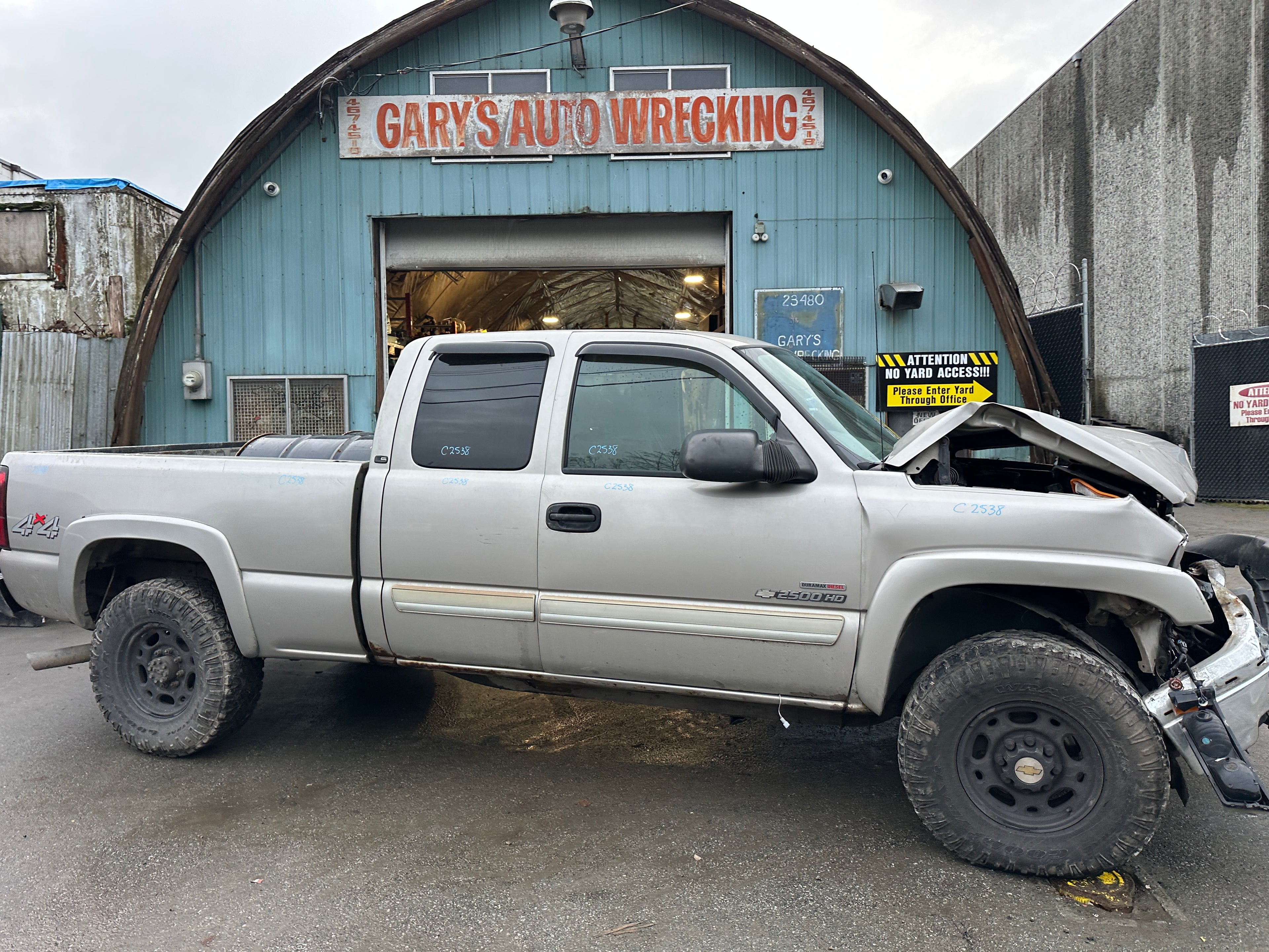 2004 Chevrolet Silverado K2500HD 6.6 LB7 Duramax – C2538