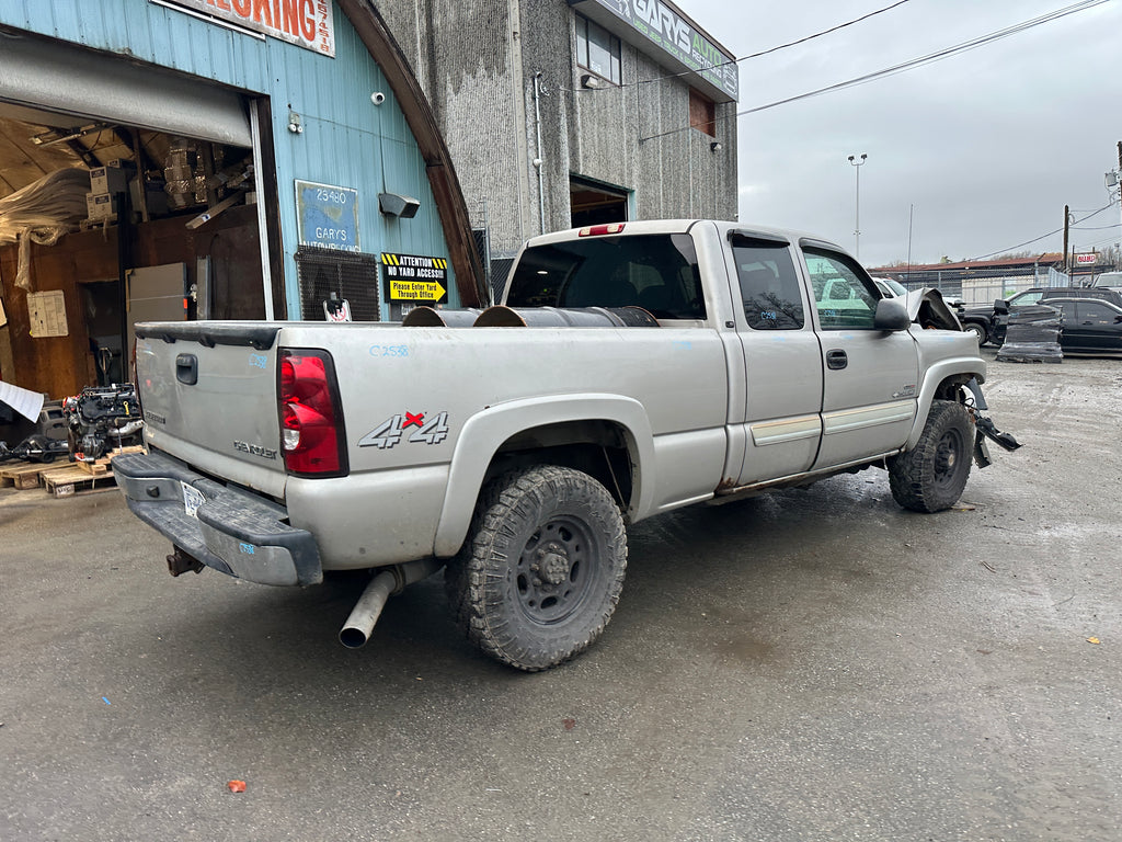 2004 Chevrolet Silverado K2500HD 6.6 LB7 Duramax – C2538