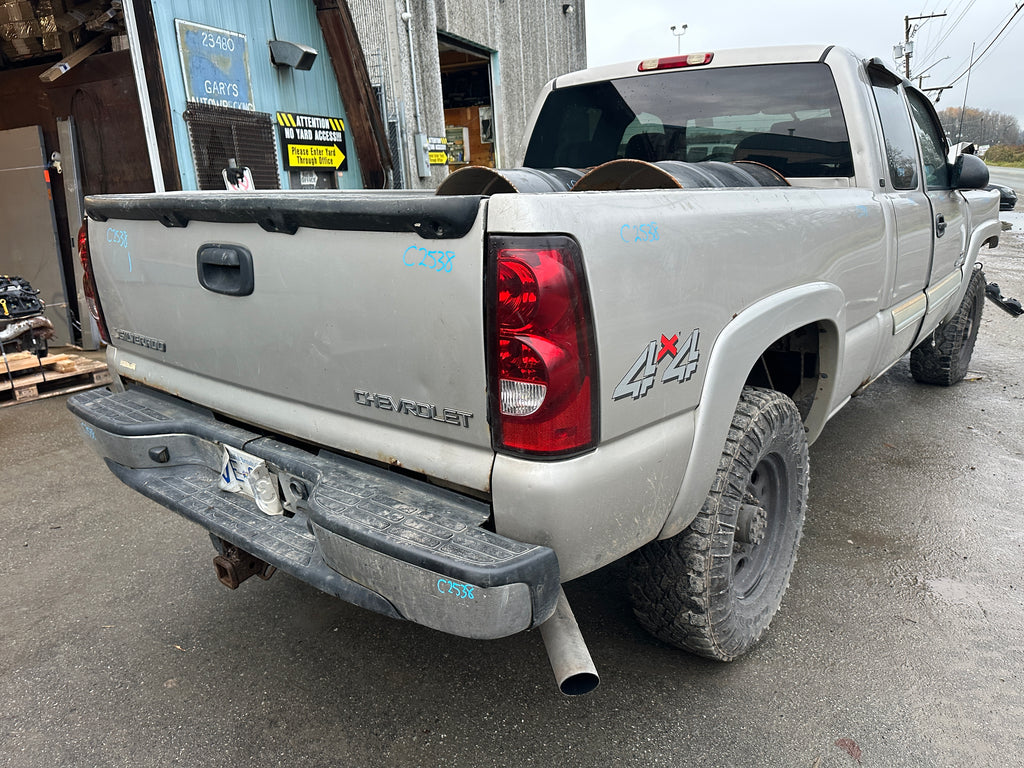 2004 Chevrolet Silverado K2500HD 6.6 LB7 Duramax – C2538