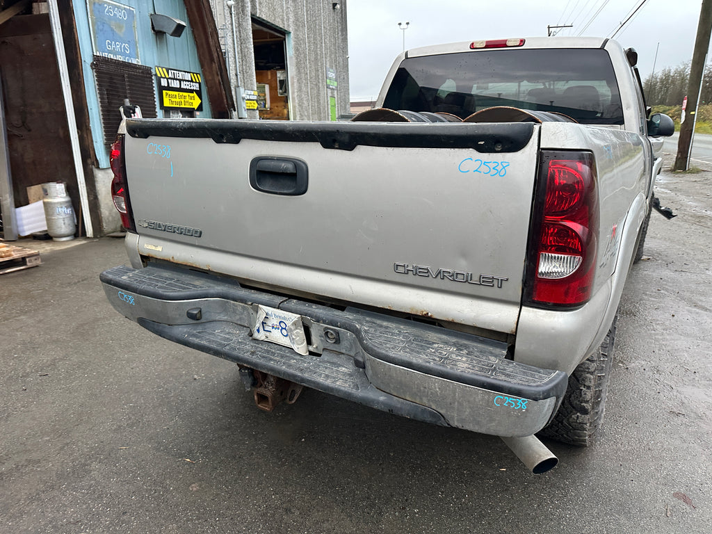 2004 Chevrolet Silverado K2500HD 6.6 LB7 Duramax – C2538