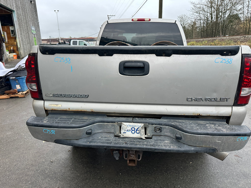 2004 Chevrolet Silverado K2500HD 6.6 LB7 Duramax – C2538