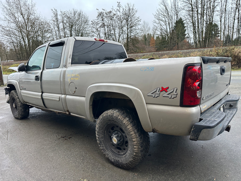 2004 Chevrolet Silverado K2500HD 6.6 LB7 Duramax – C2538