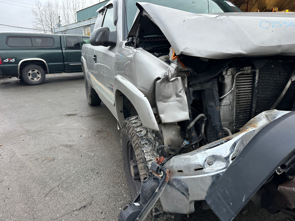 2004 Chevrolet Silverado K2500HD 6.6 LB7 Duramax – C2538