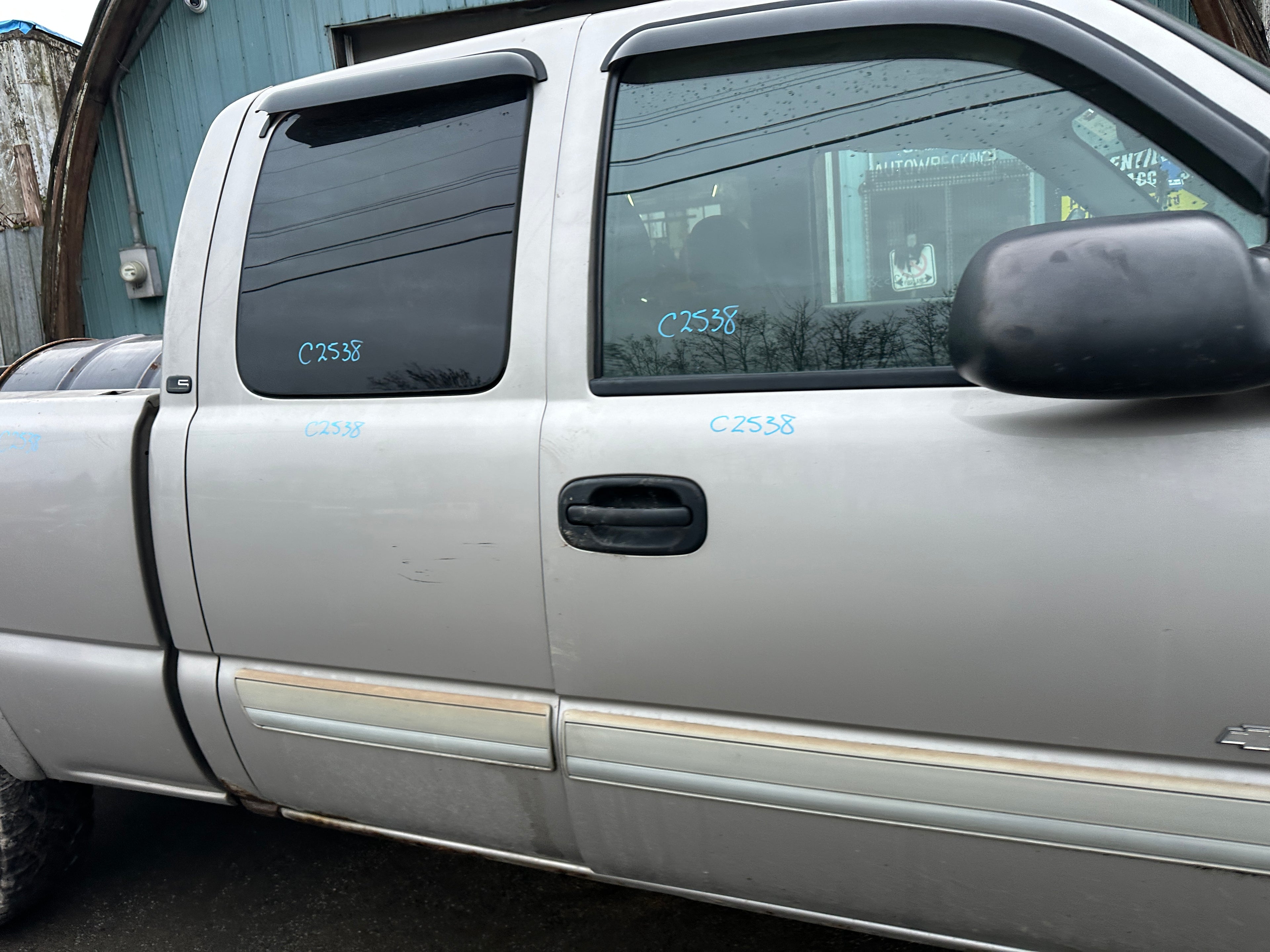 2004 Chevrolet Silverado K2500HD 6.6 LB7 Duramax – C2538