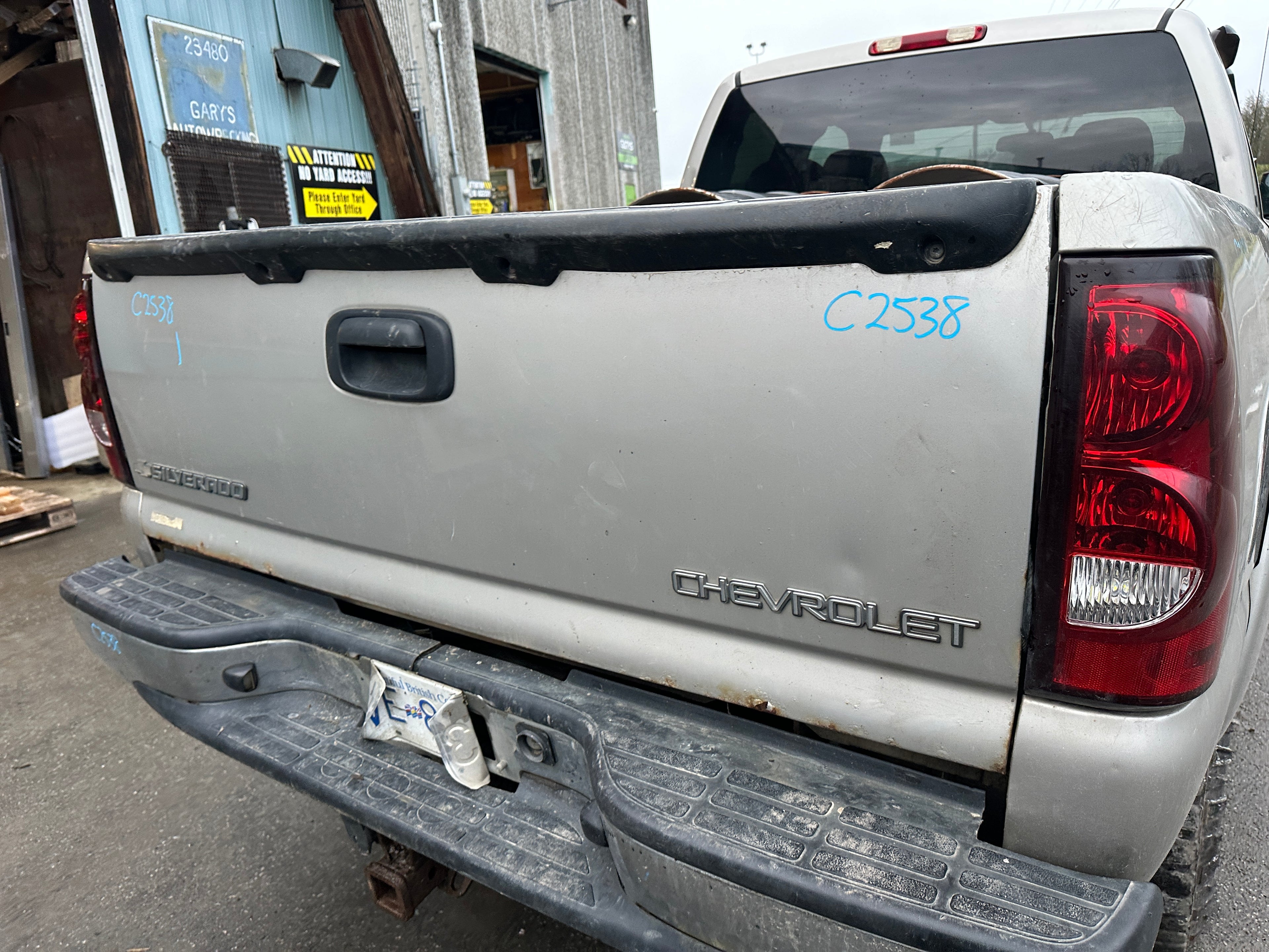 2004 Chevrolet Silverado K2500HD 6.6 LB7 Duramax – C2538