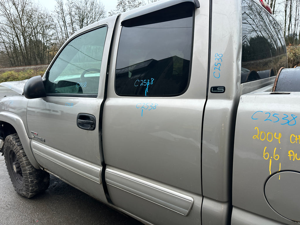 2004 Chevrolet Silverado K2500HD 6.6 LB7 Duramax – C2538