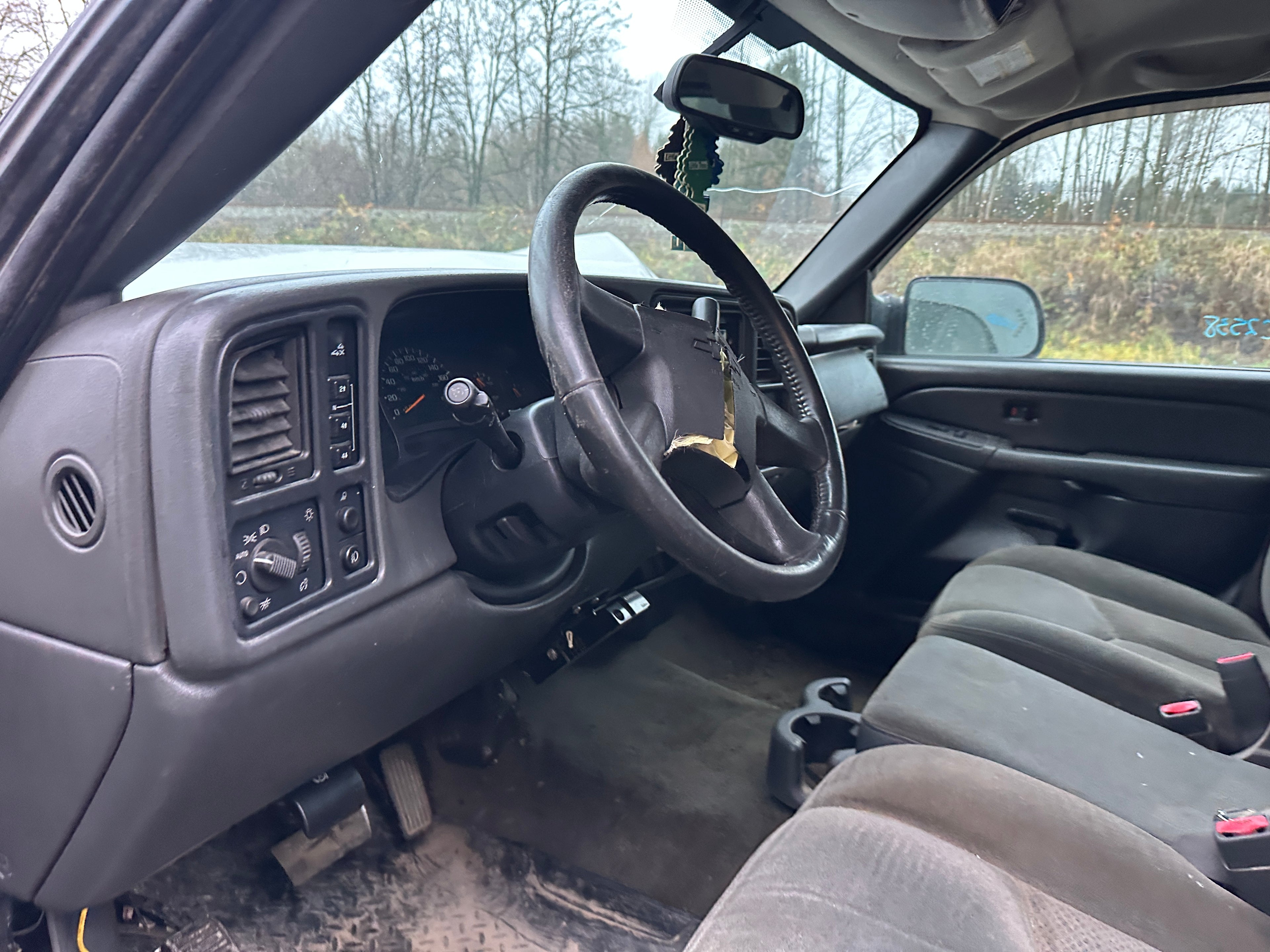 2004 Chevrolet Silverado K2500HD 6.6 LB7 Duramax – C2538