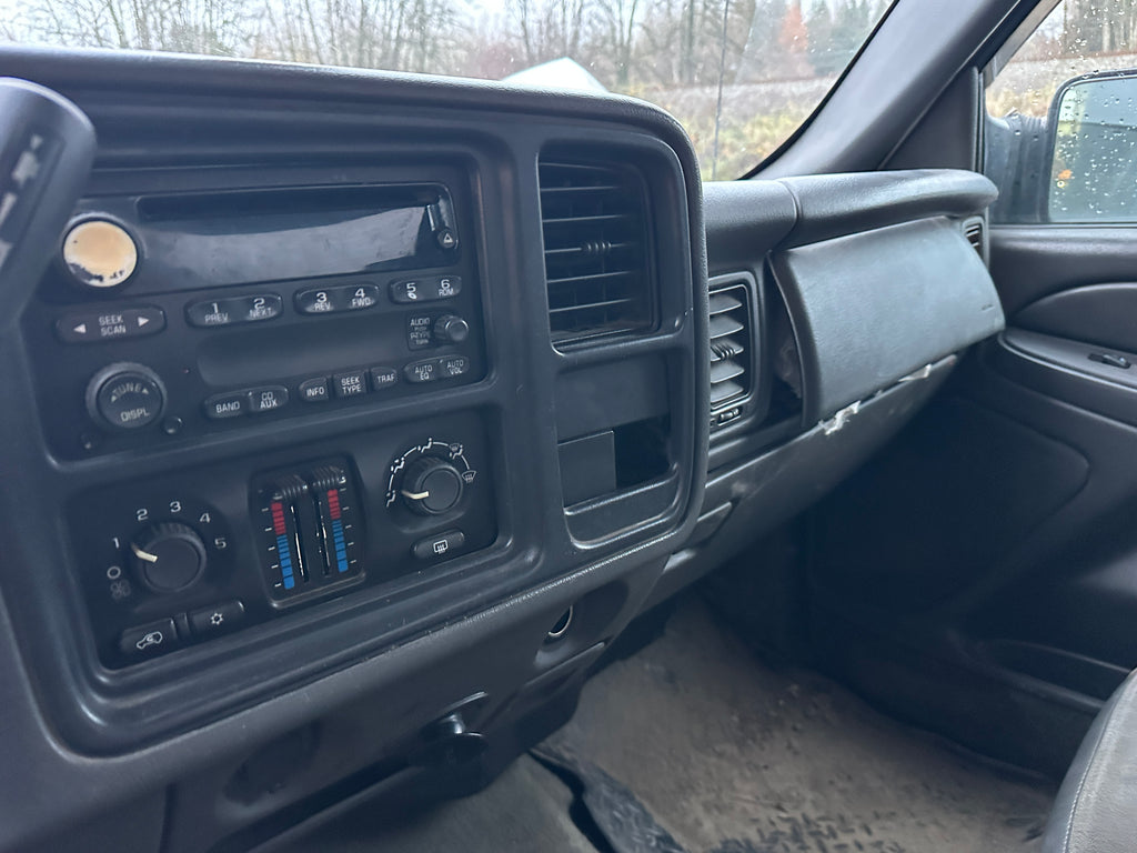 2004 Chevrolet Silverado K2500HD 6.6 LB7 Duramax – C2538