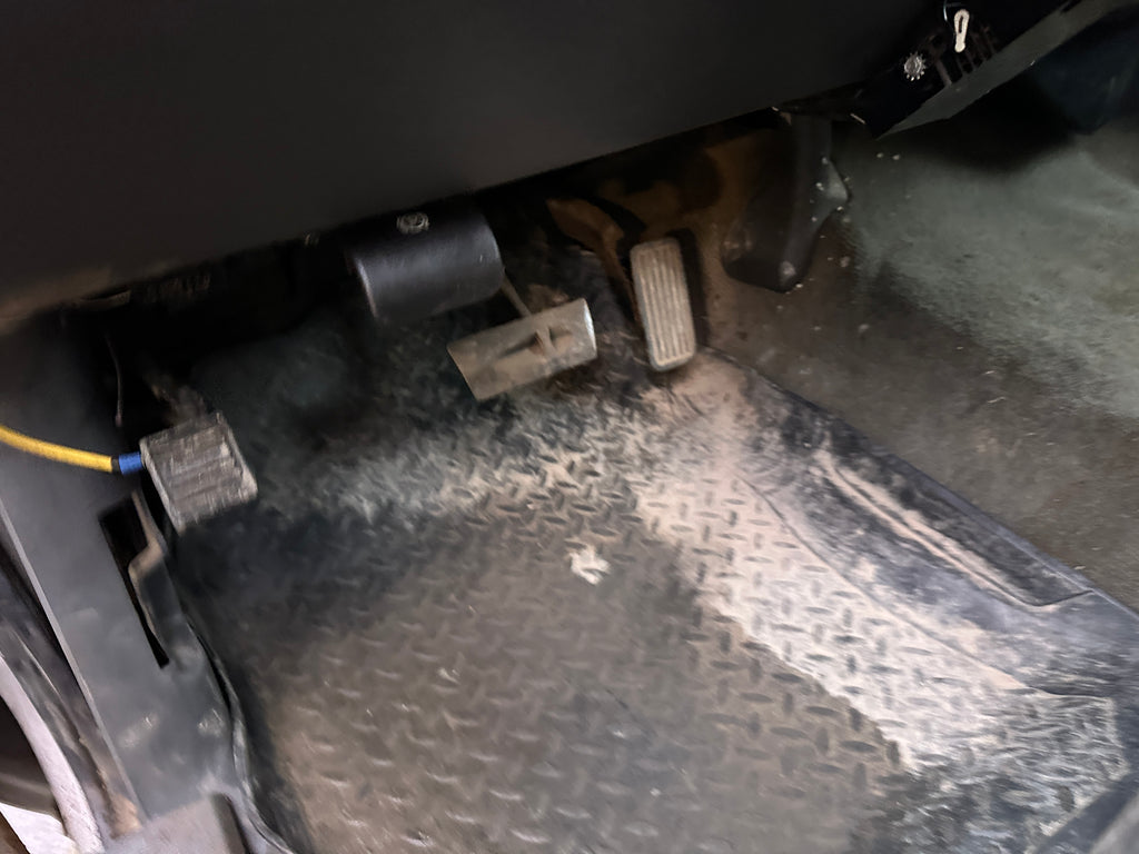 2004 Chevrolet Silverado K2500HD 6.6 LB7 Duramax – C2538