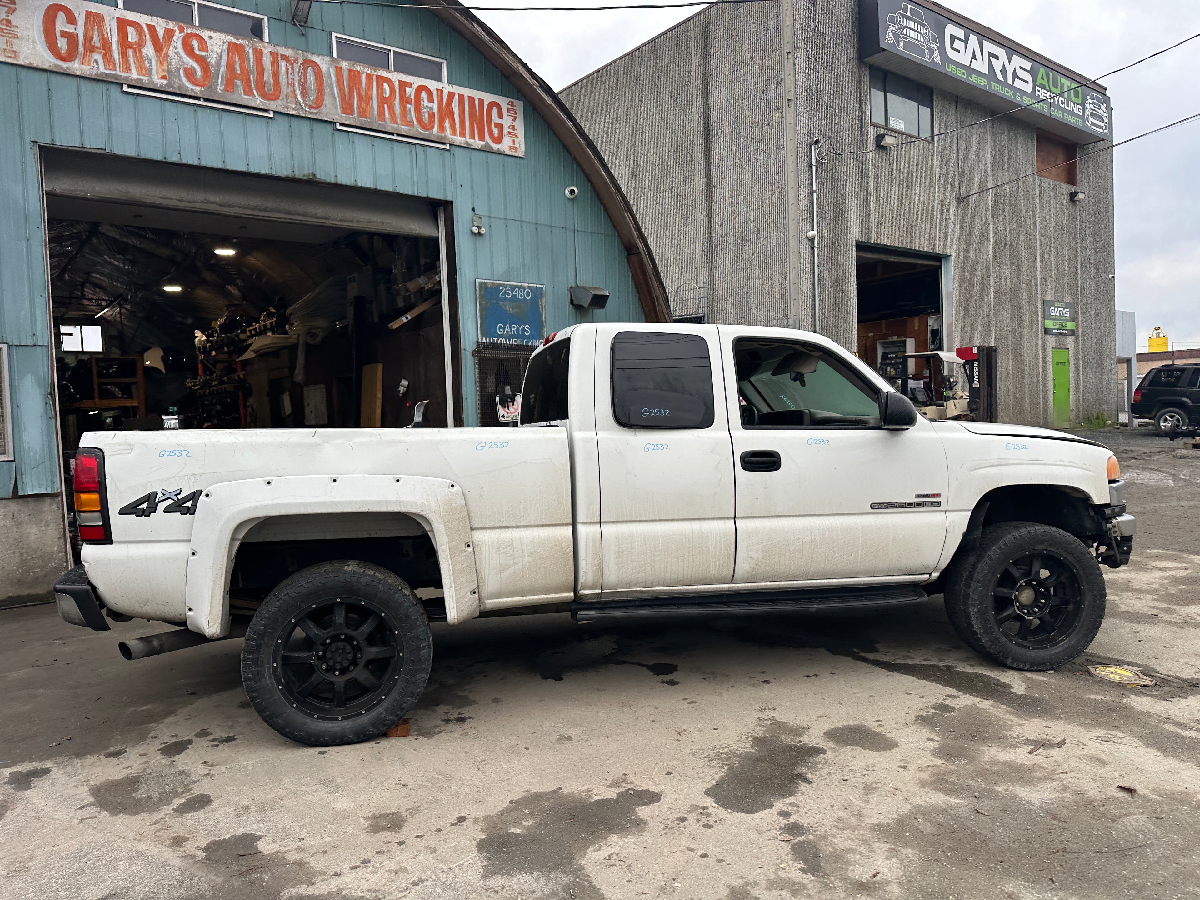 2004 GMC Sierra K2500HD 6.6 LB7 Duramax – G2532