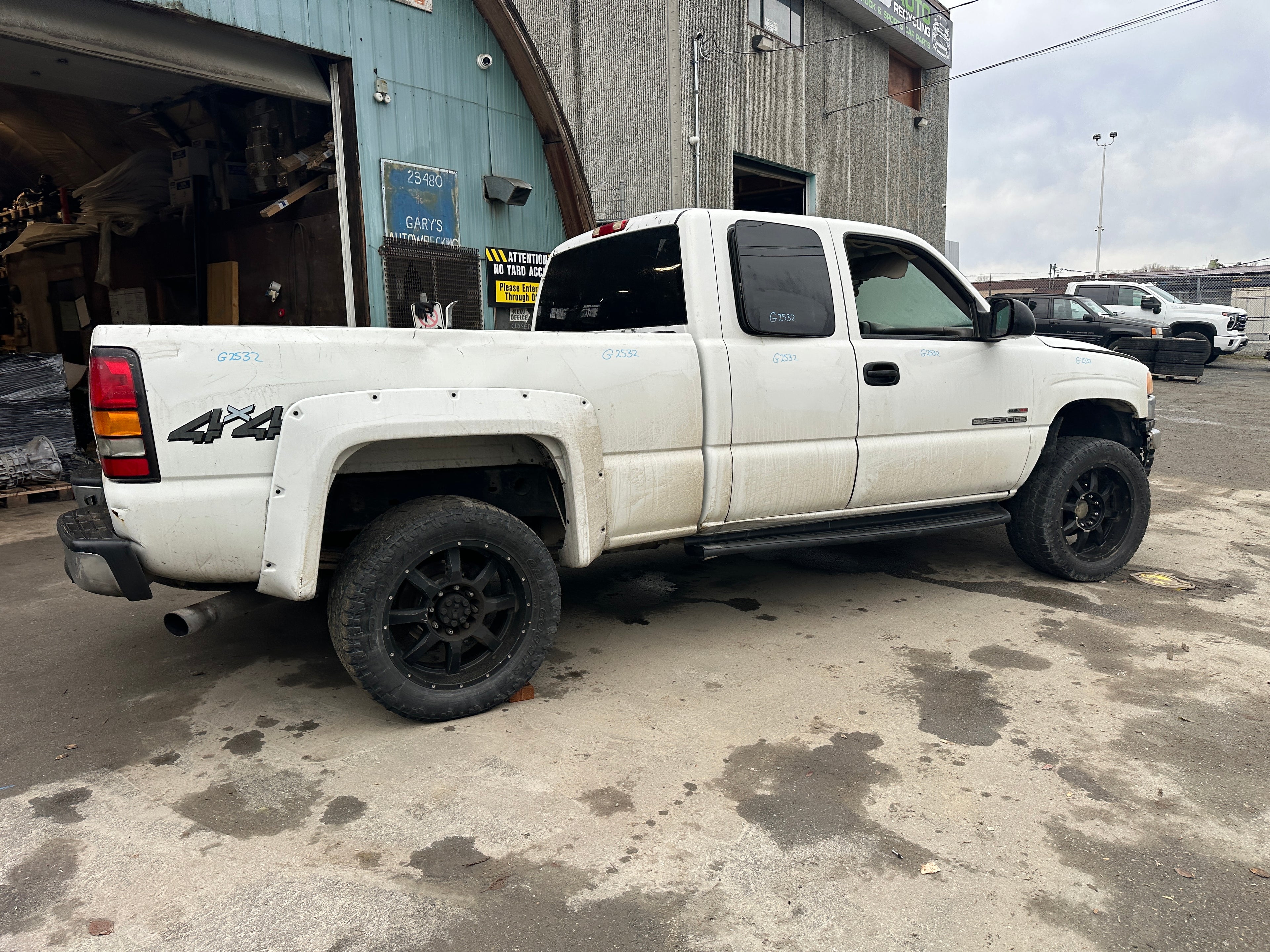 2004 GMC Sierra K2500HD 6.6 LB7 Duramax – G2532