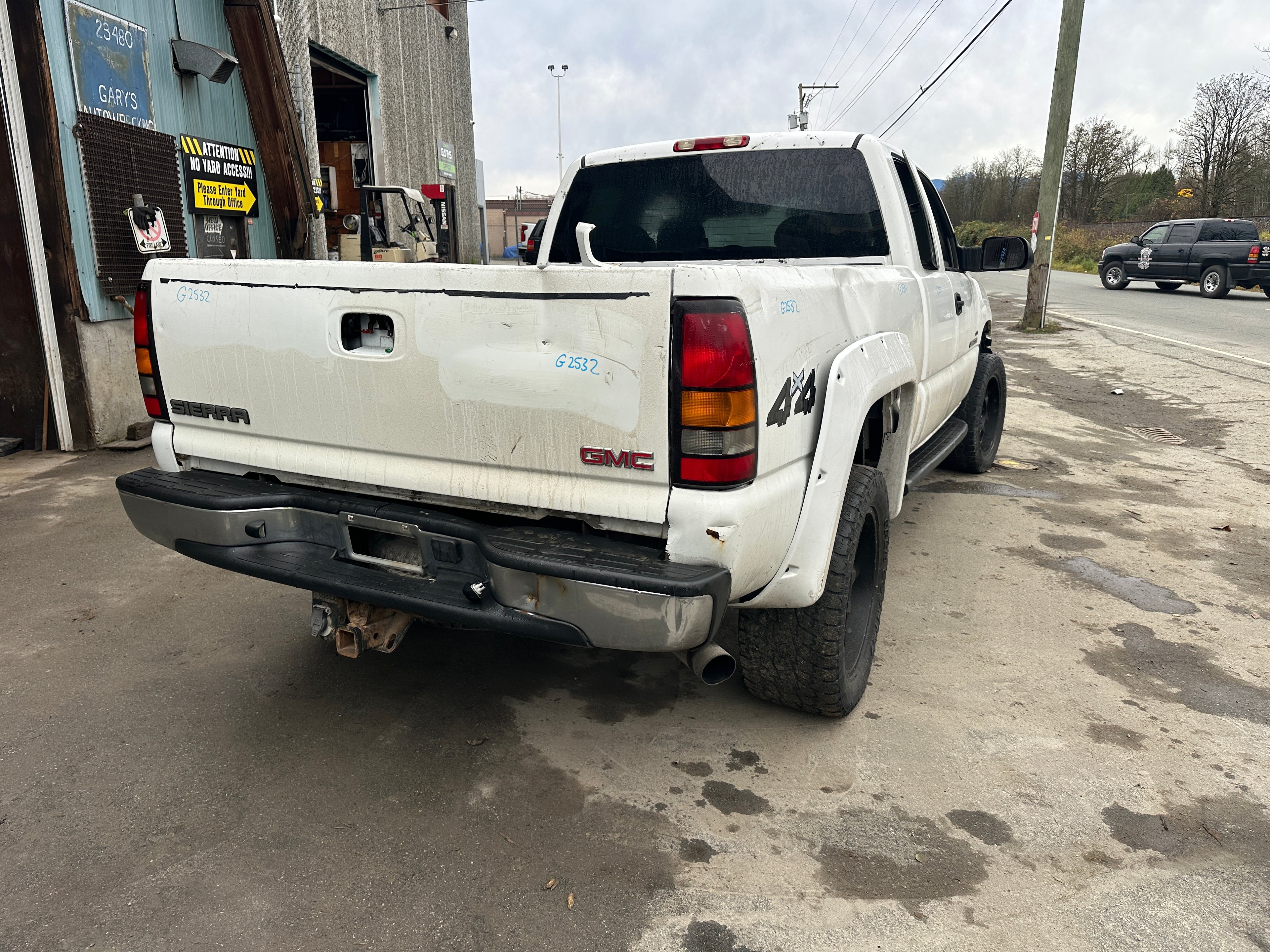 2004 GMC Sierra K2500HD 6.6 LB7 Duramax – G2532