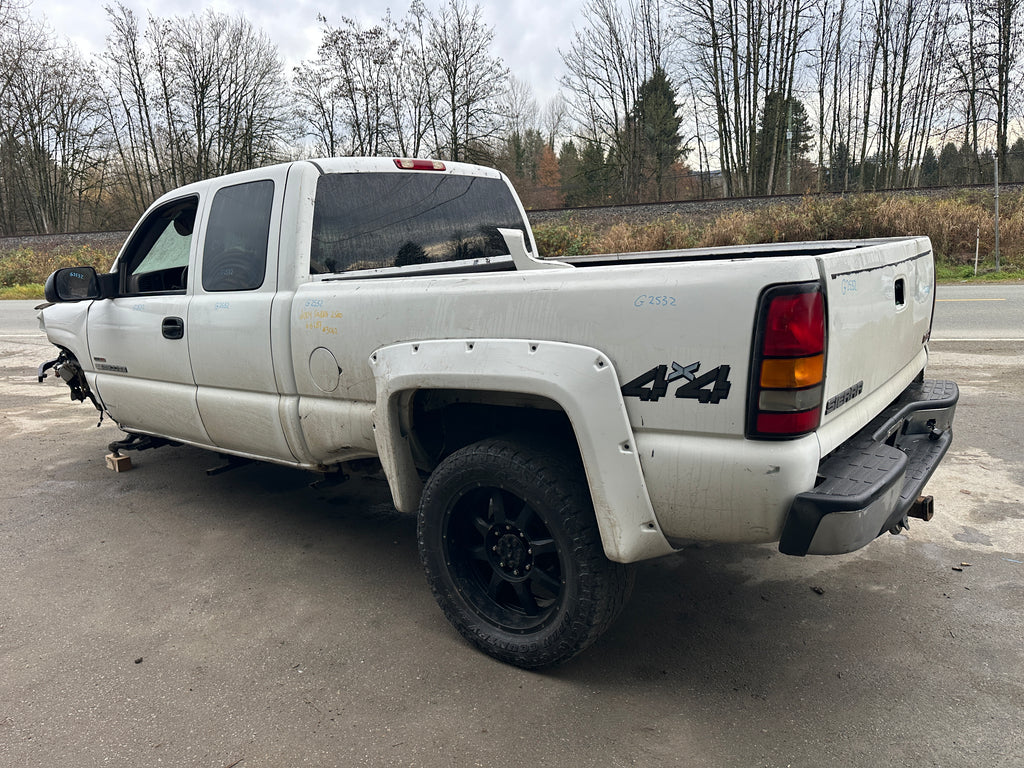 2004 GMC Sierra K2500HD 6.6 LB7 Duramax – G2532