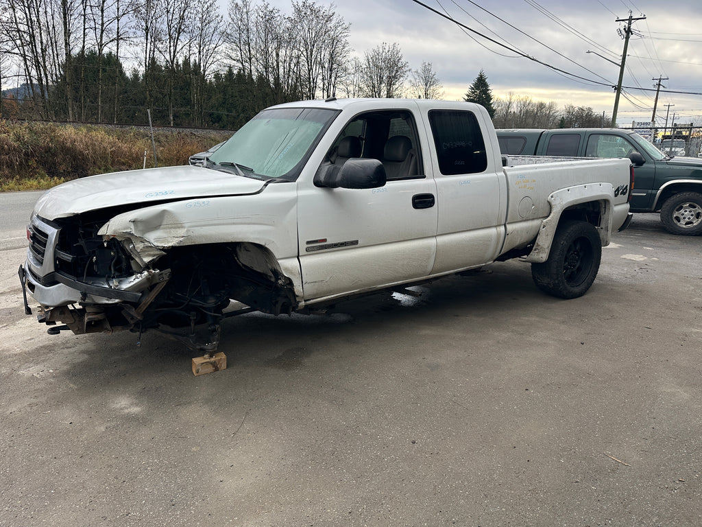 2004 GMC Sierra K2500HD 6.6 LB7 Duramax – G2532