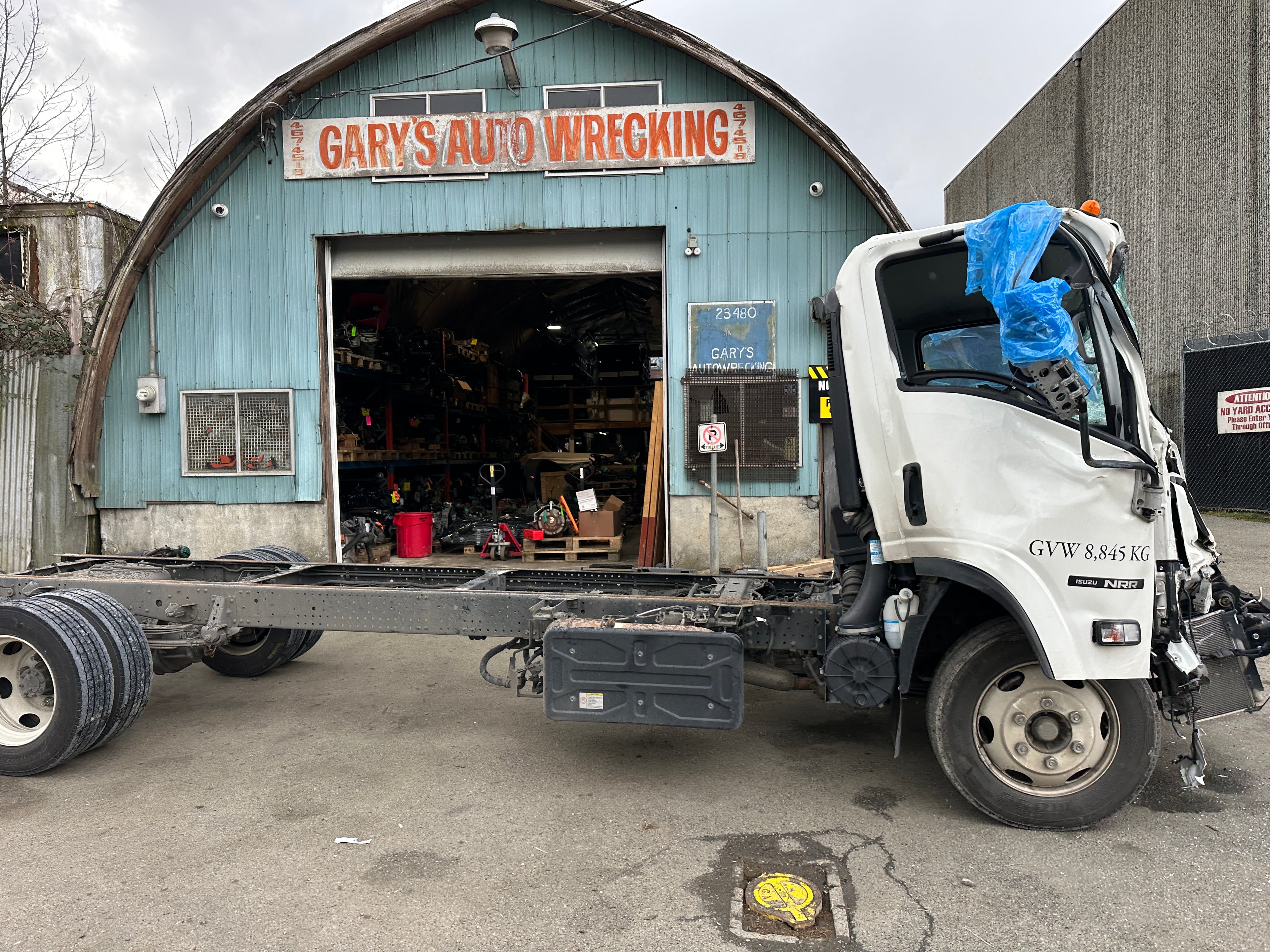 2023 Isuzu NPR Cab Chassis – IS2501