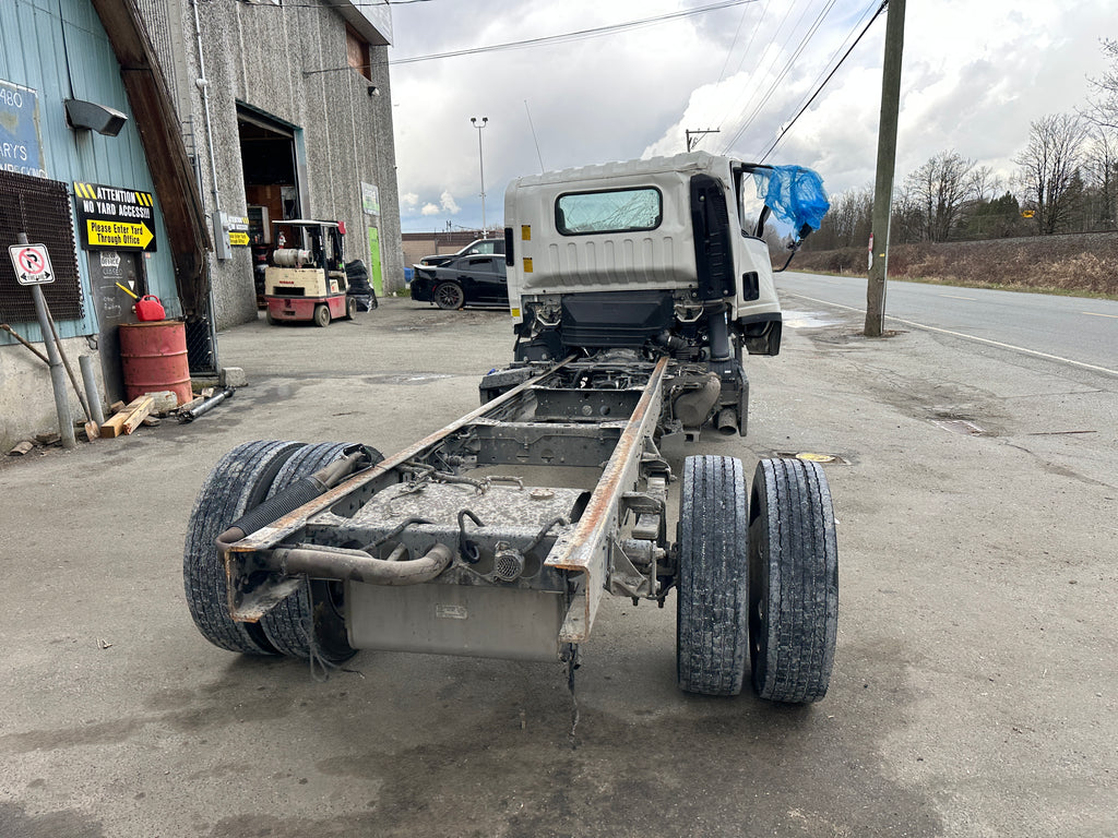 2023 Isuzu NPR Cab Chassis – IS2501