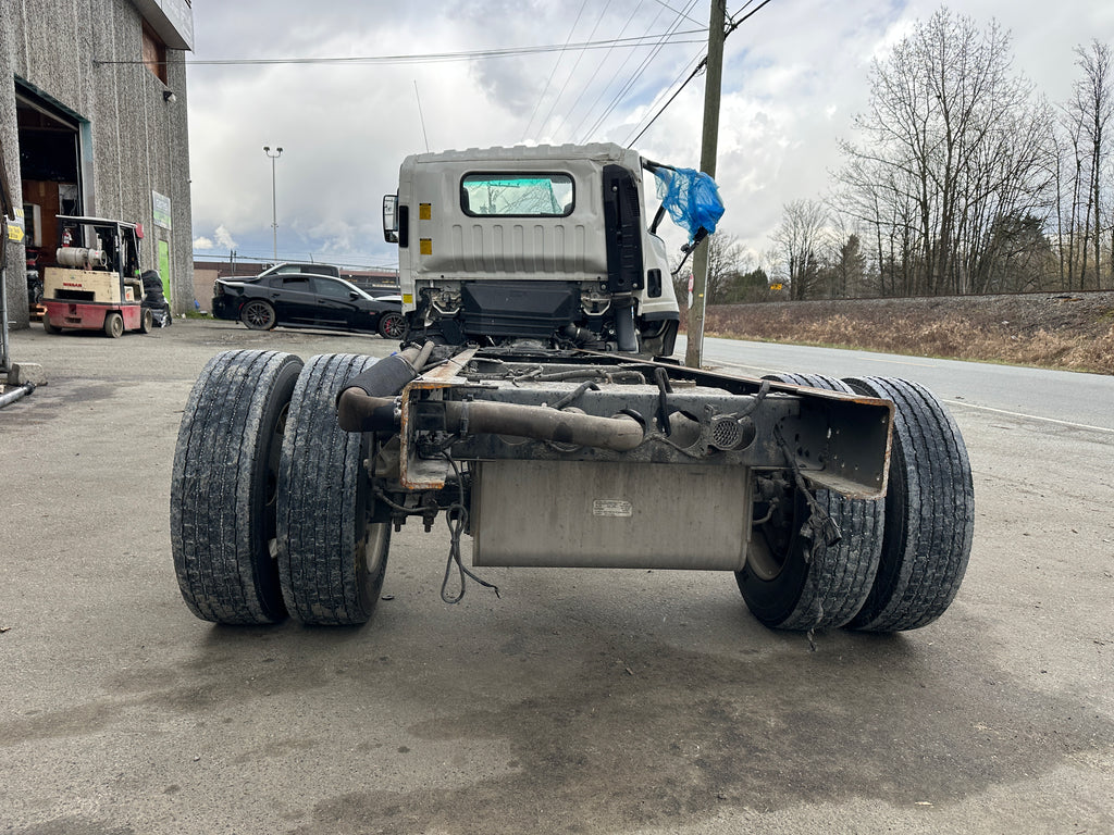 2023 Isuzu NPR Cab Chassis – IS2501