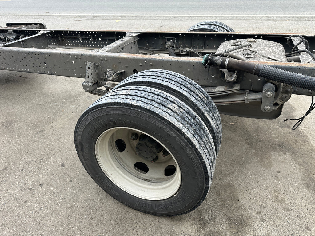 2023 Isuzu NPR Cab Chassis – IS2501