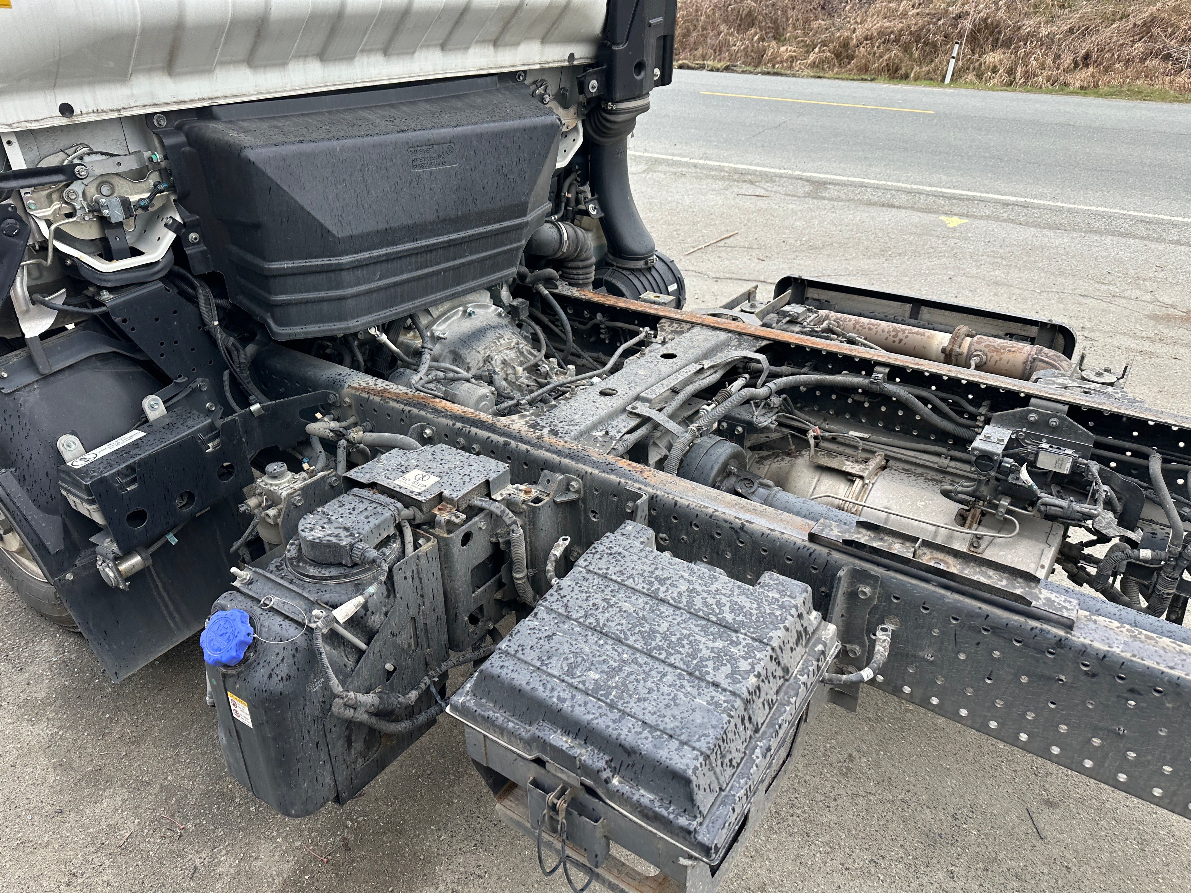 2023 Isuzu NPR Cab Chassis – IS2501
