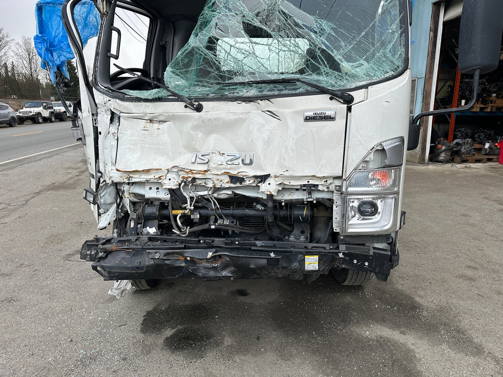 2023 Isuzu NPR Cab Chassis – IS2501