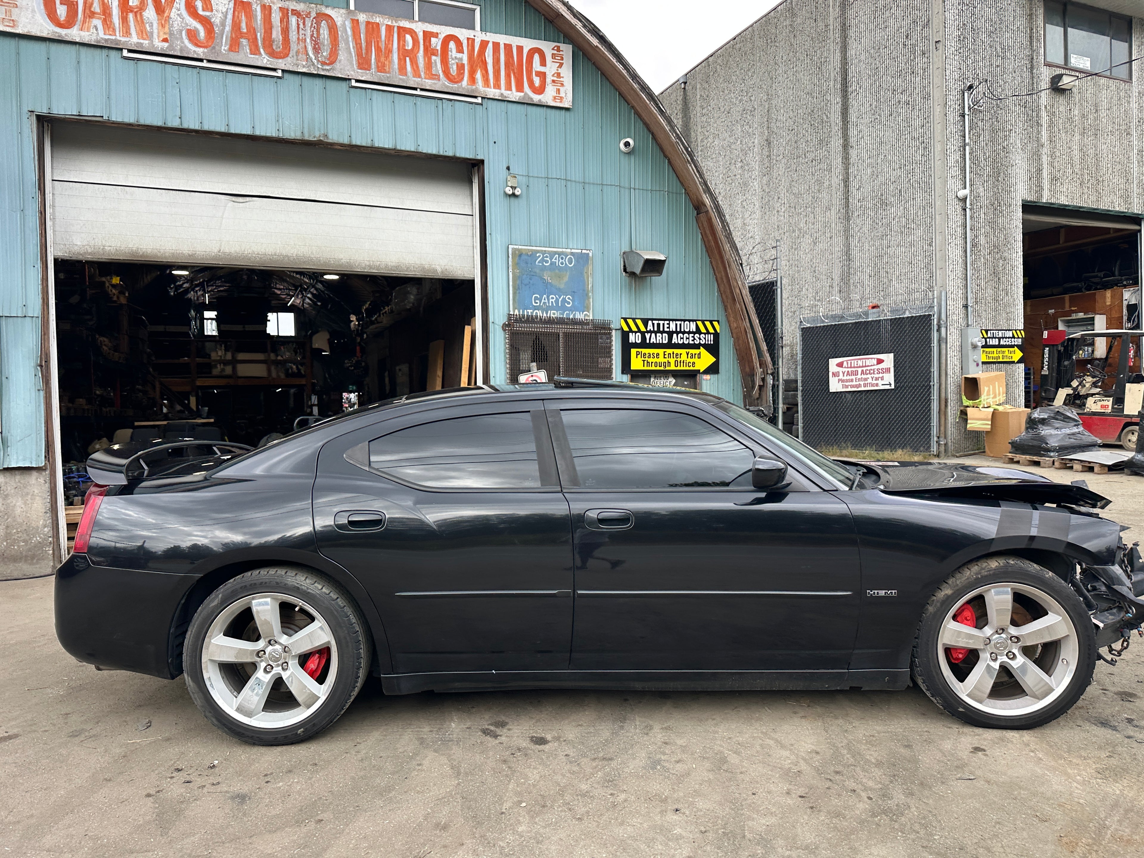 2006 Dodge Charger SRT-8 – D2504
