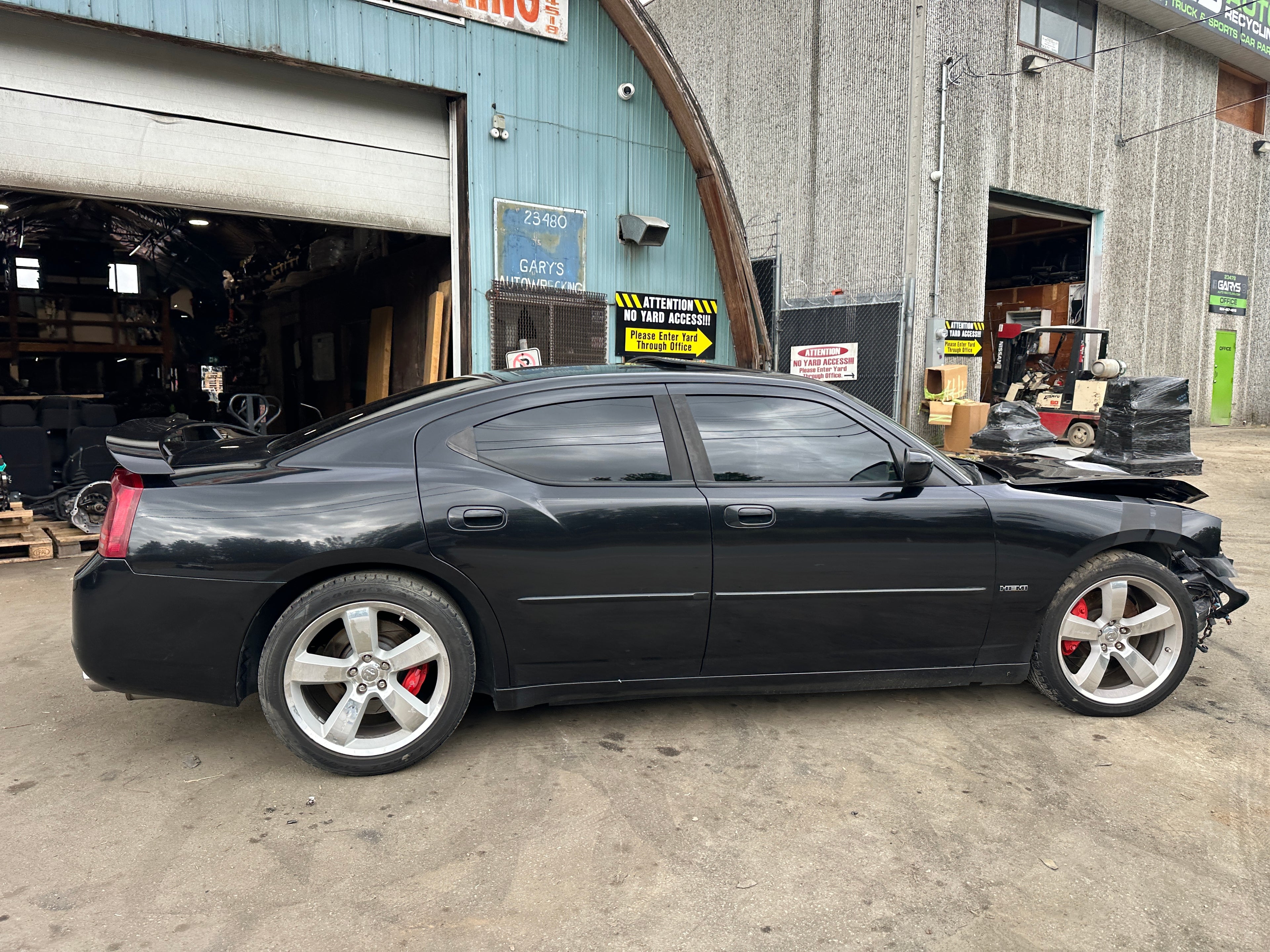 2006 Dodge Charger SRT-8 – D2504