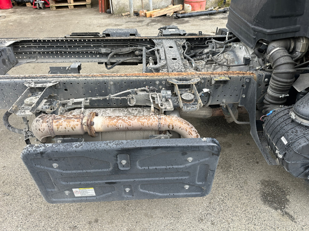 2023 Isuzu NPR Cab Chassis – IS2501
